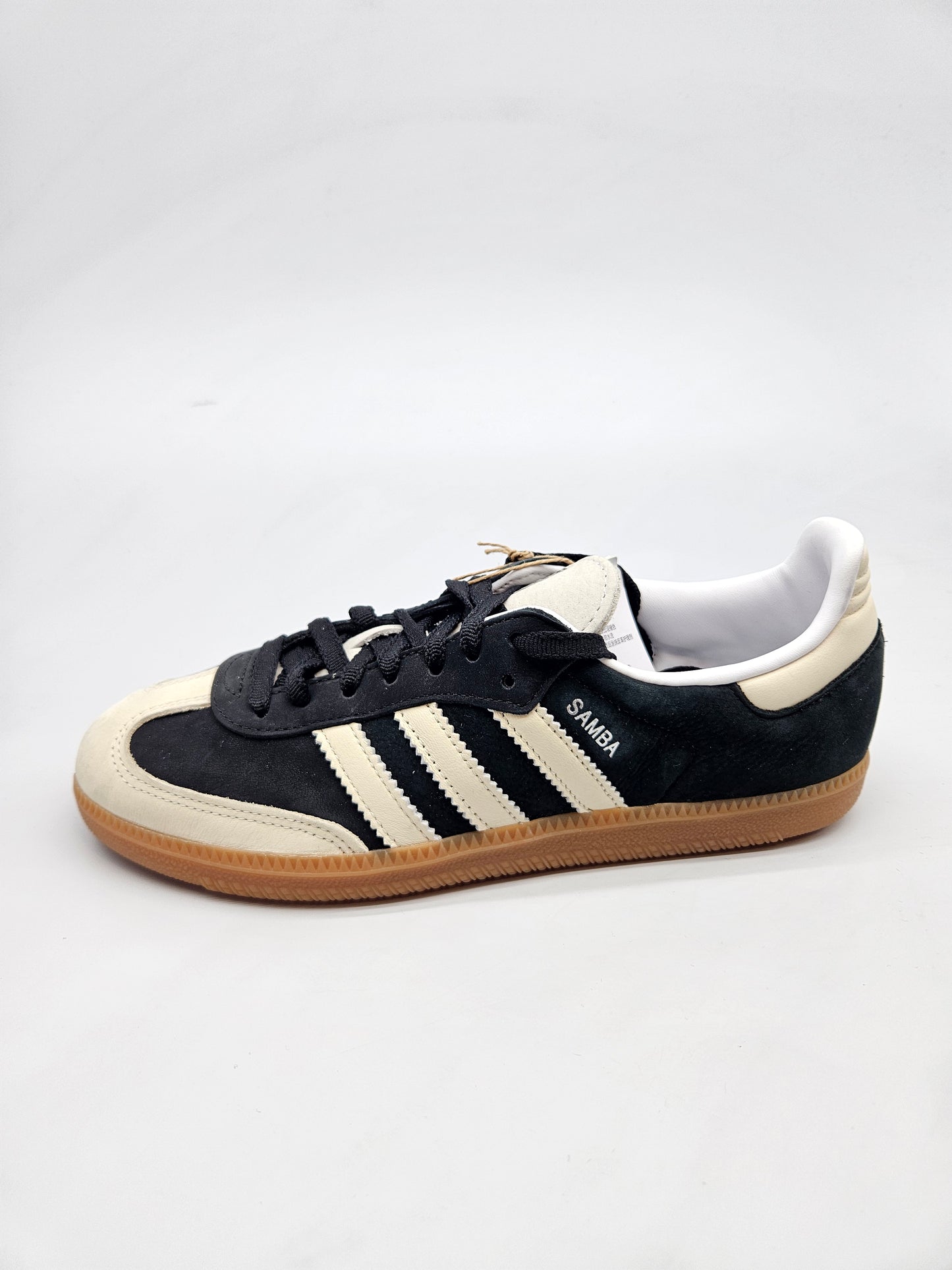ADIDAS NOVI ORIGINAL PATIKI BR 40.5