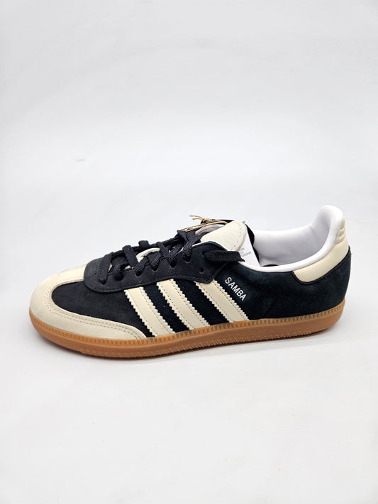 ADIDAS NOVI ORIGINAL PATIKI BR 40.5