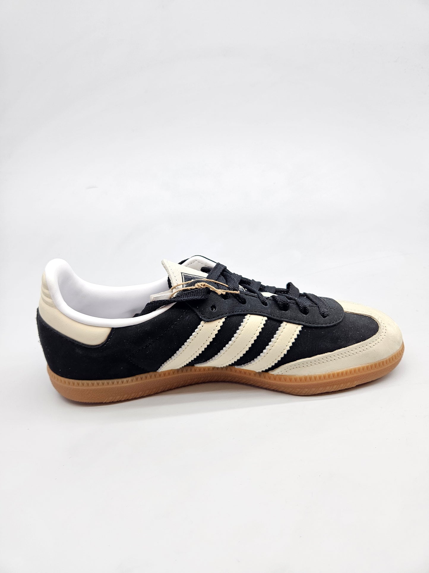 ADIDAS NOVI ORIGINAL PATIKI BR 40.5