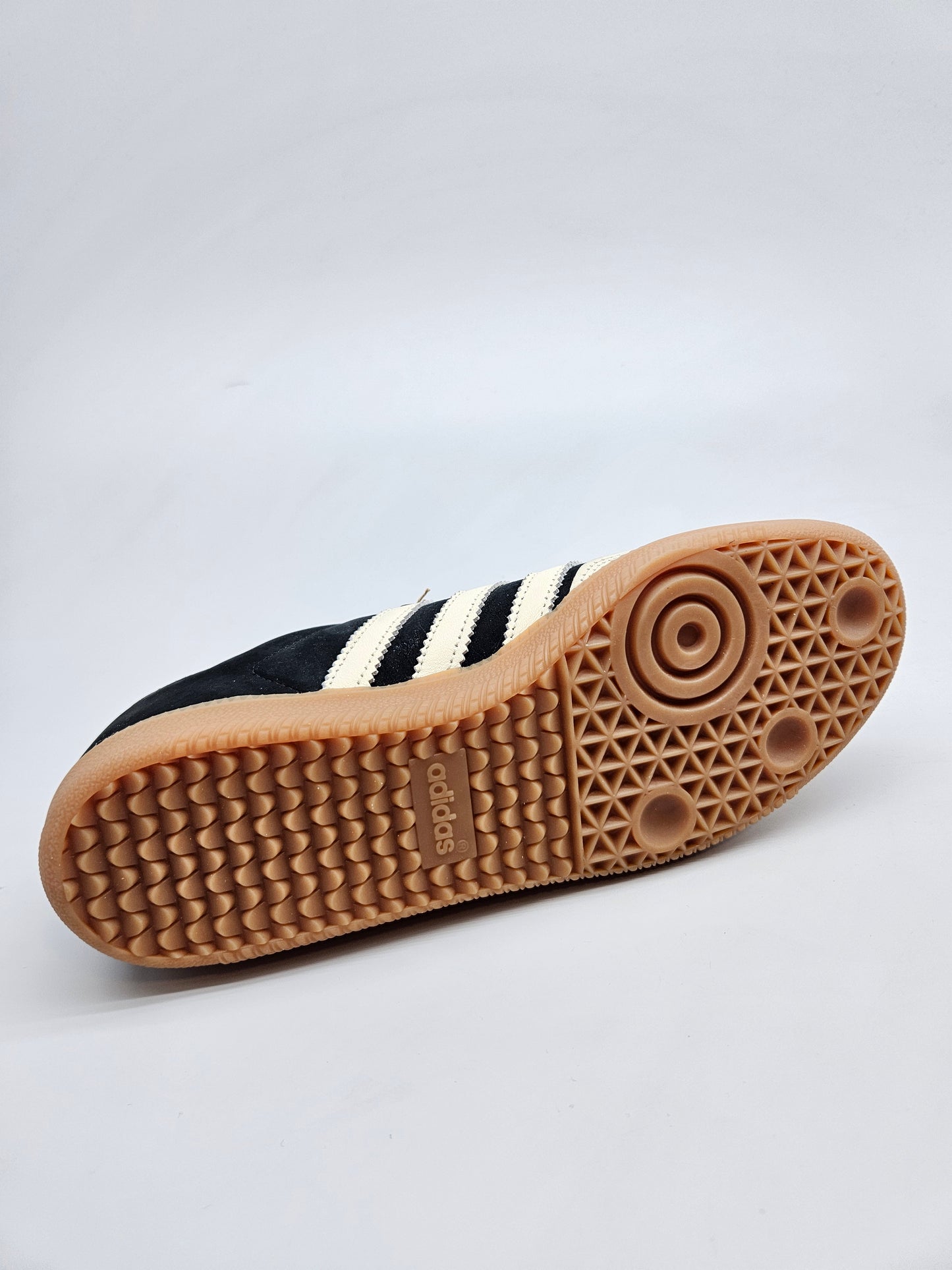 ADIDAS NOVI ORIGINAL PATIKI BR 40.5