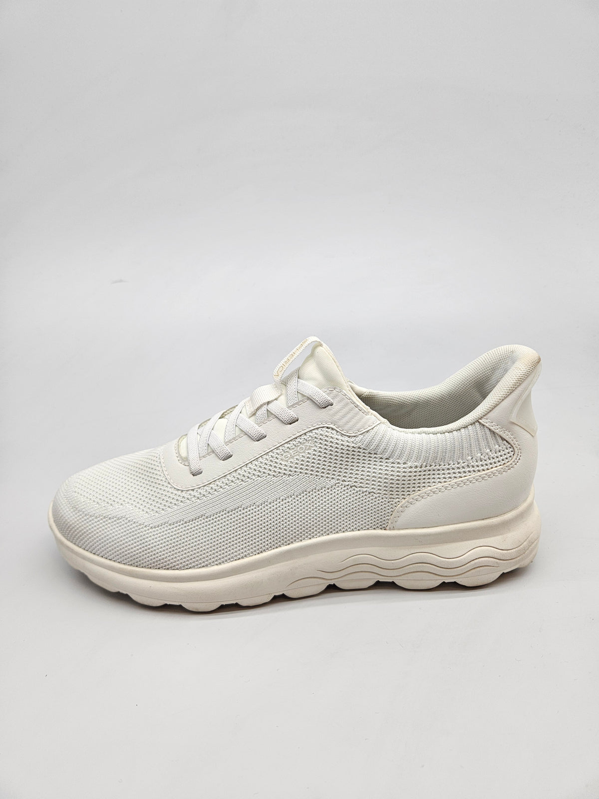 GEOX ORIGINAL PATIKI BR 38