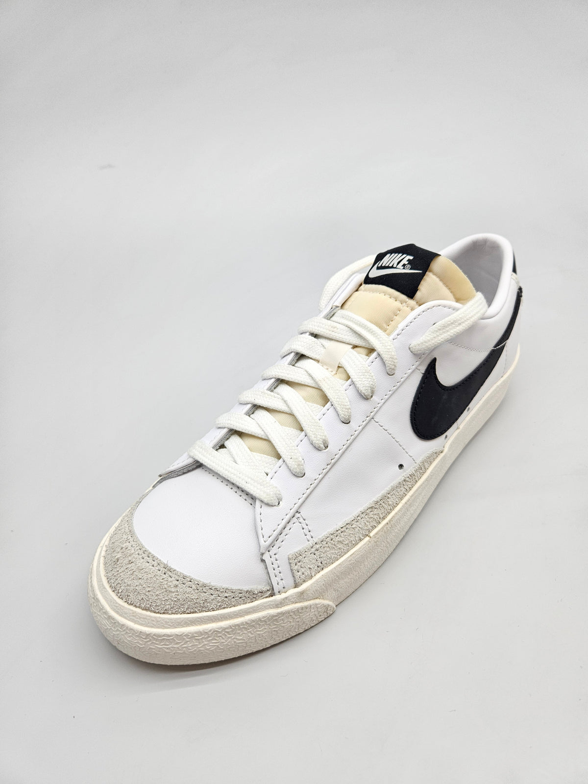 NIKE ORIGINAL NOVI PATIKI BR 43