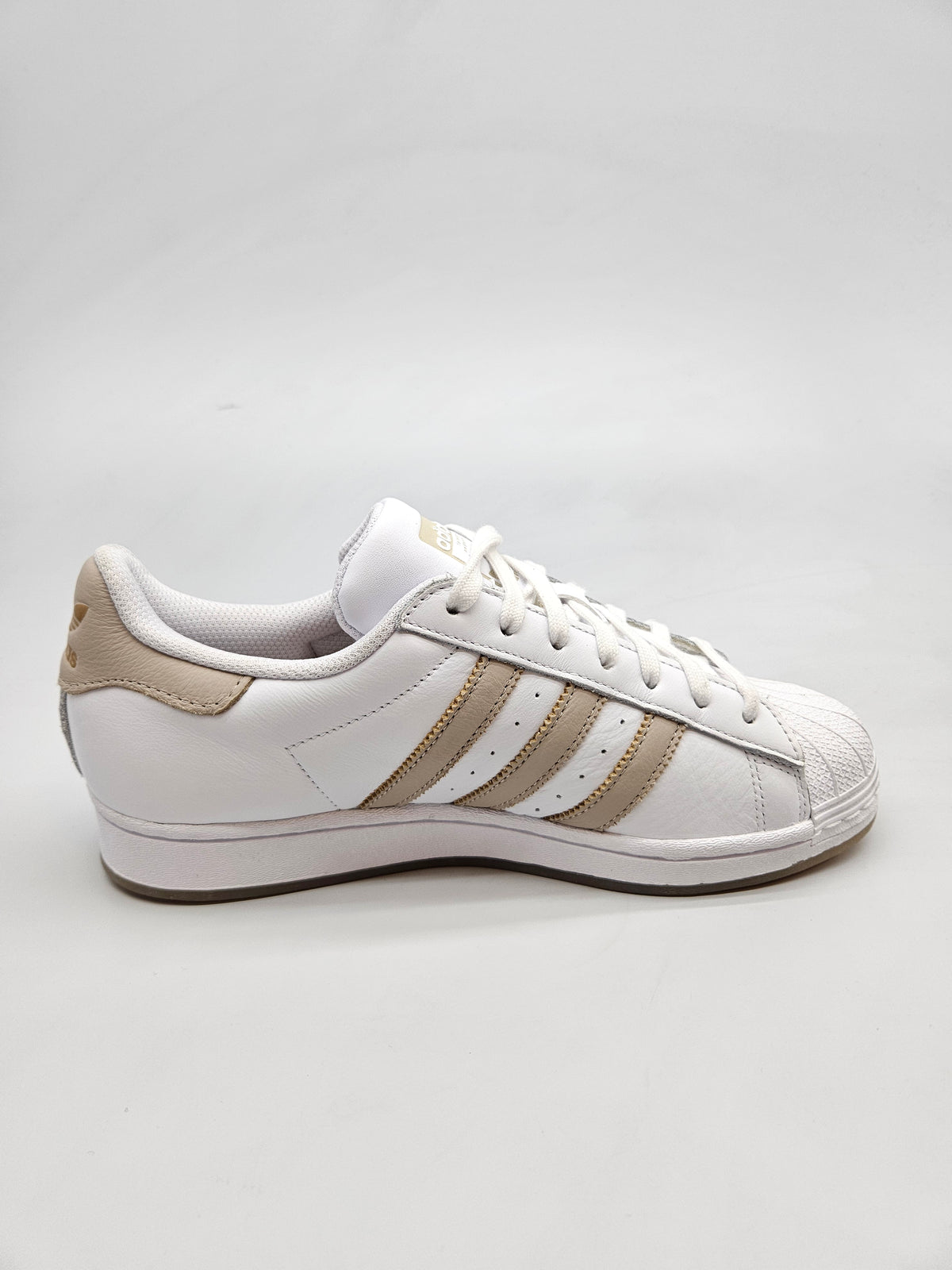 ADIDAS ORIGINAL NOVI PATIKI BR 40