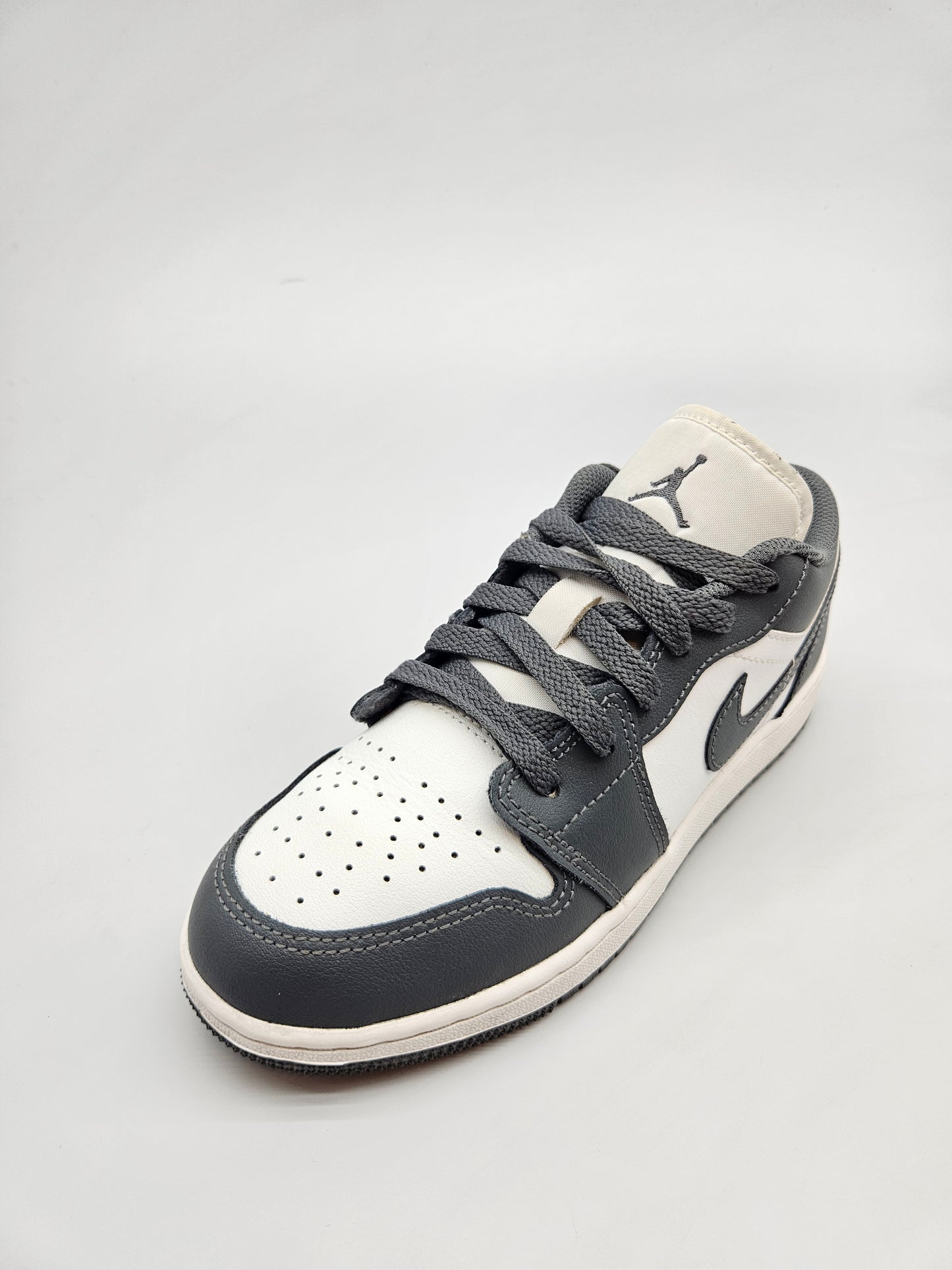NIKE JORDAN ORIGINAL PATIKI BR 36