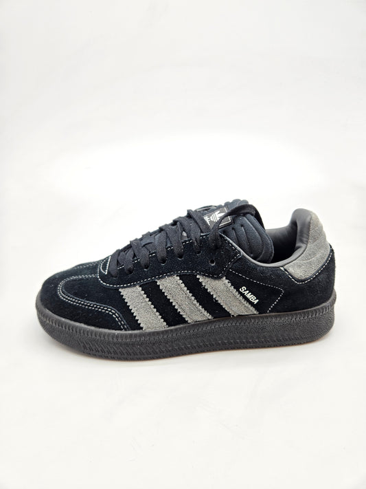 ADIDAS  ORIGINAL PATIKI BR 40