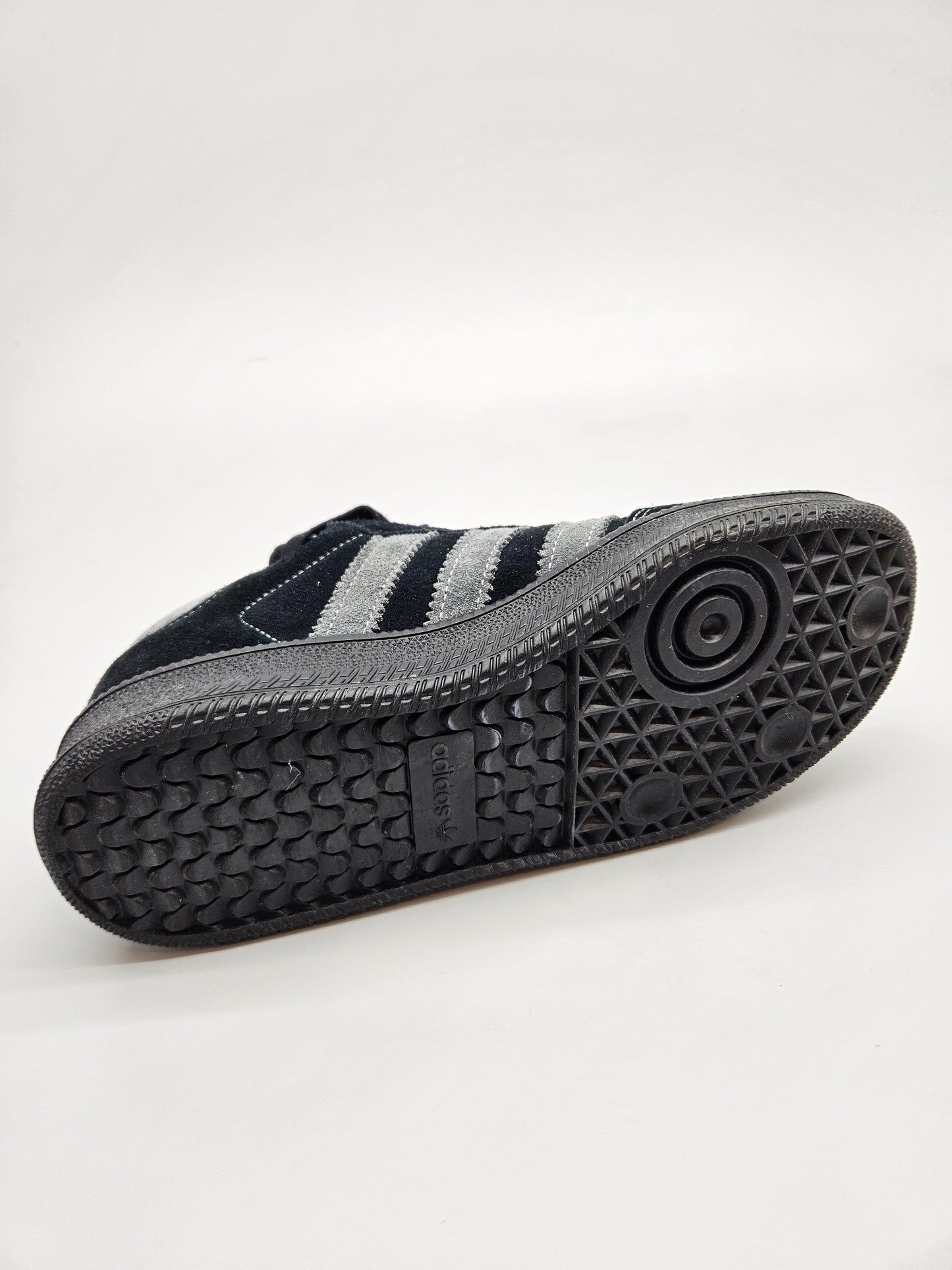 ADIDAS  ORIGINAL PATIKI BR 40