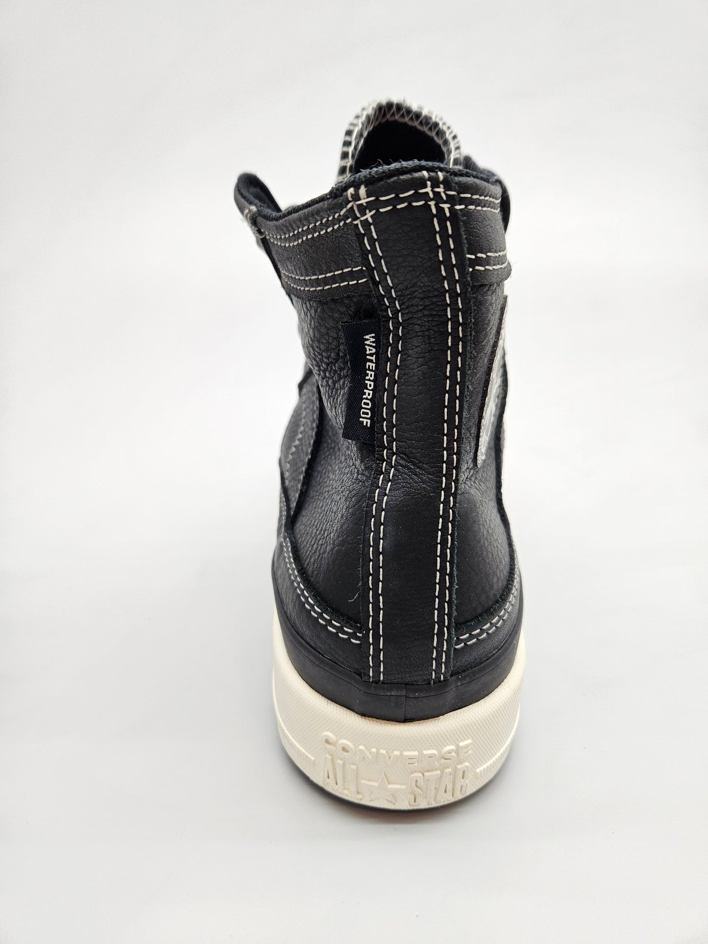 CONVERSE NOVI ORIGINAL VODOOTPORNI PATIKI BR 40.5