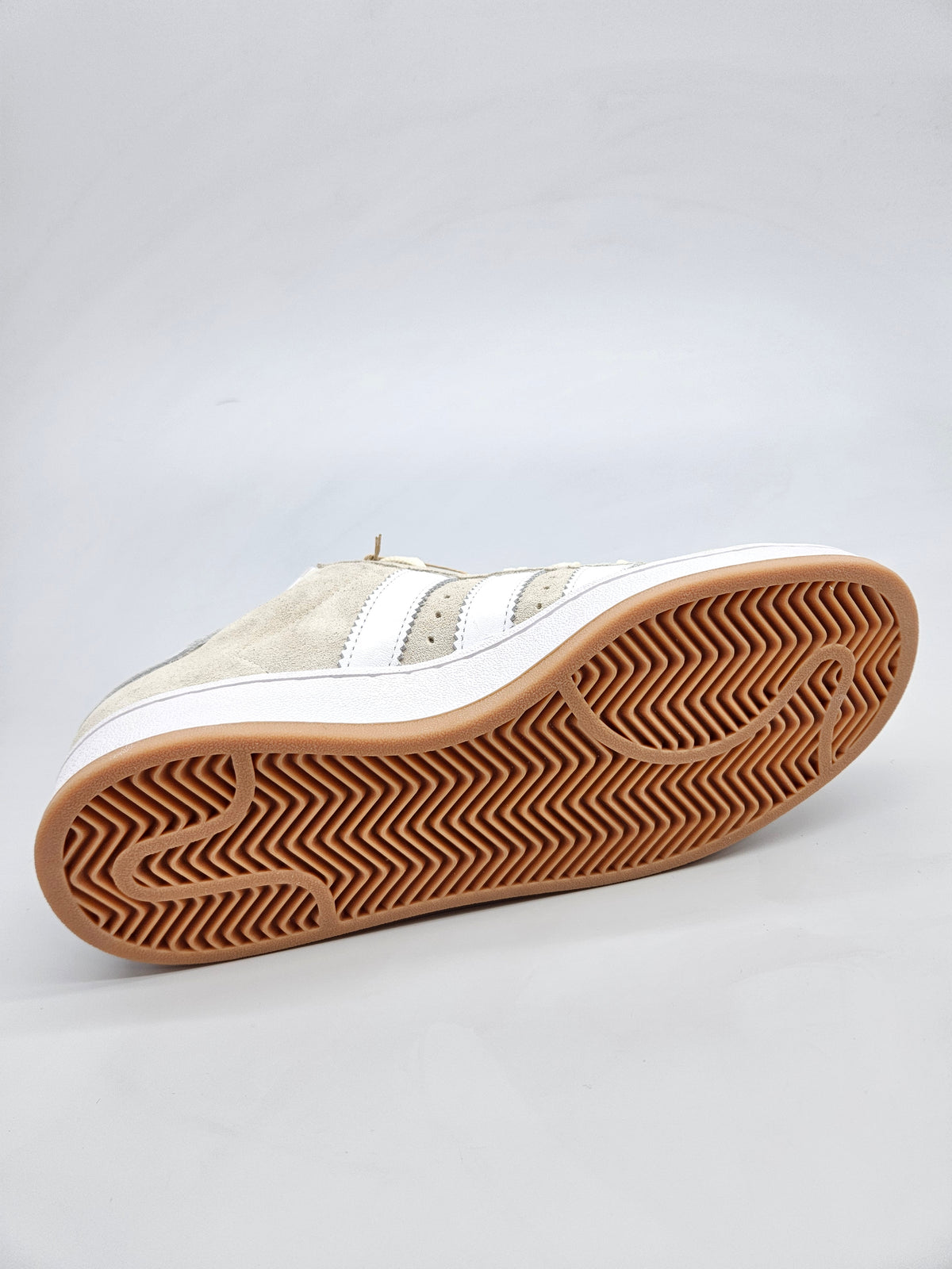 ADIDAS NOVI ORIGINAL PATIKI BR 40.5