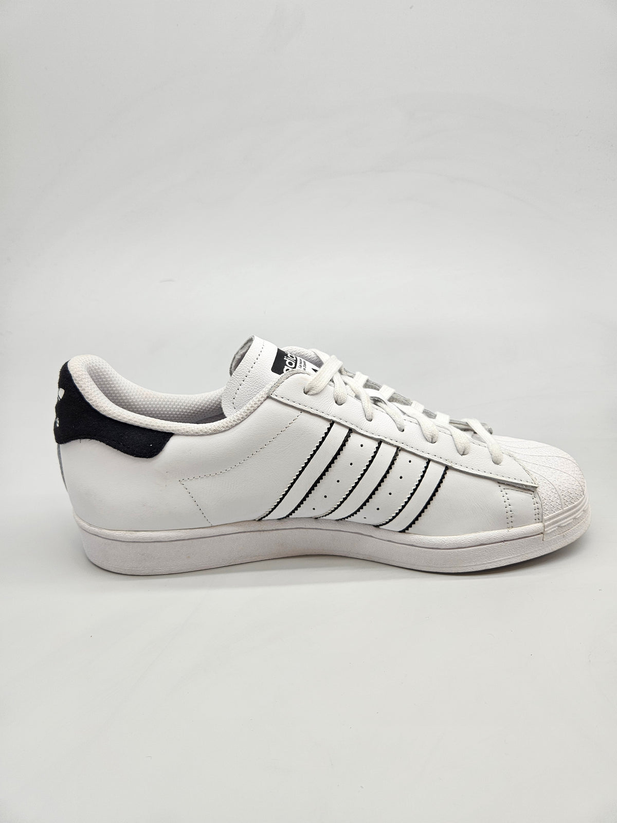 ADIDAS NOVI ORIGINAL PATIKI BR 46