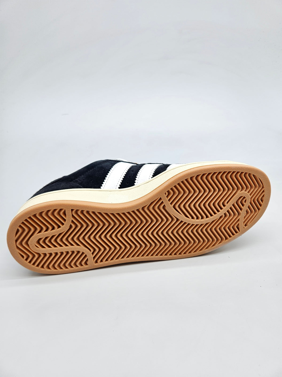 ADIDAS NOVI ORIGINAL PATIKI BR 40.5