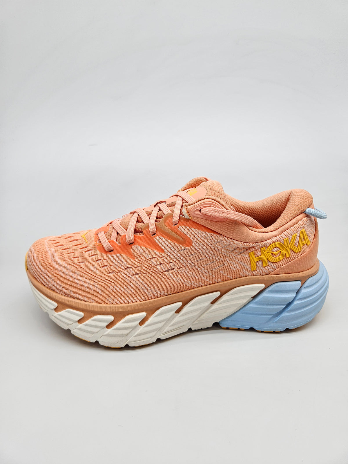 HOKA NOVI ORIGINAL PATIKI BR 38.5