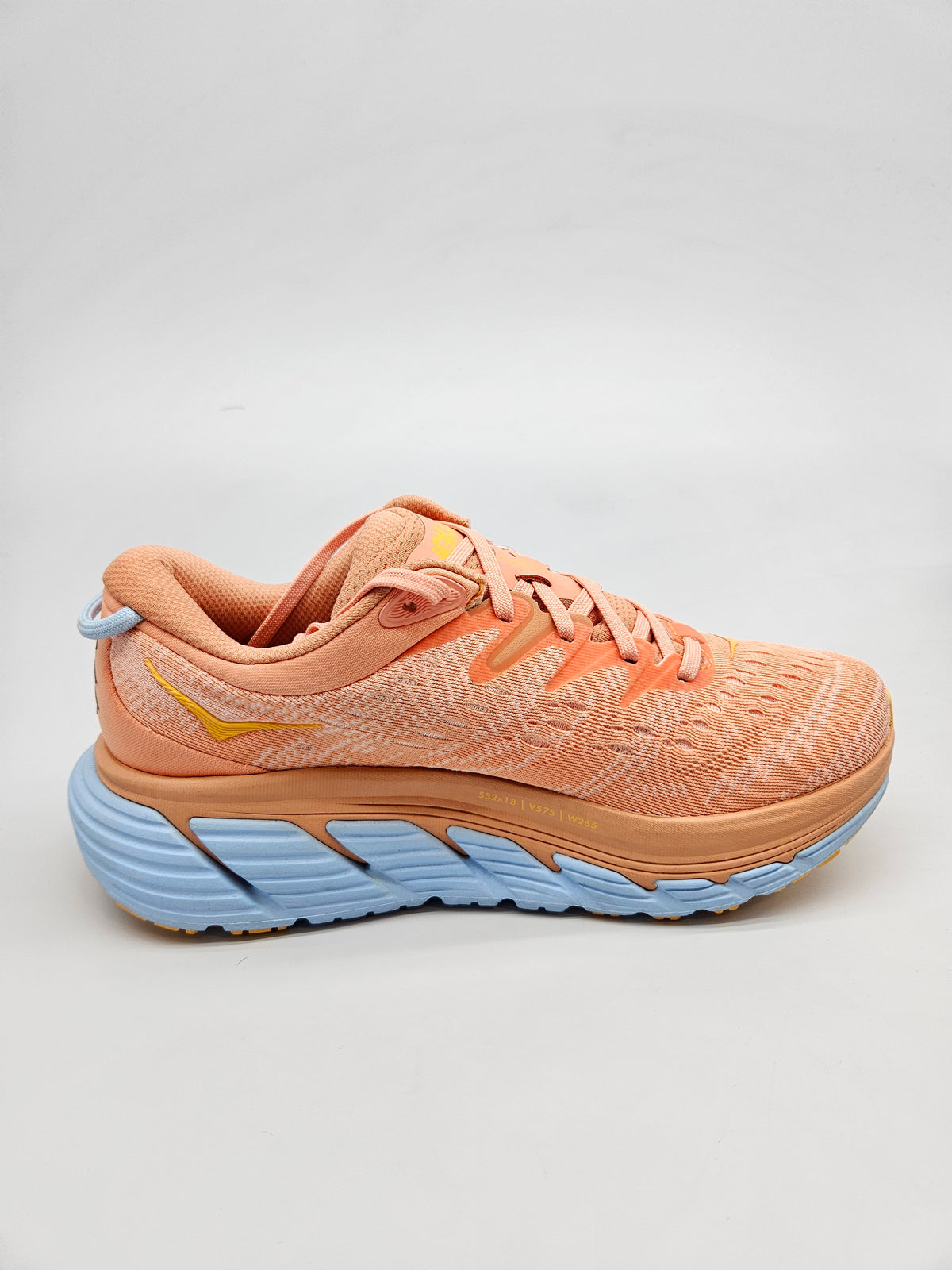 HOKA NOVI ORIGINAL PATIKI BR 38.5