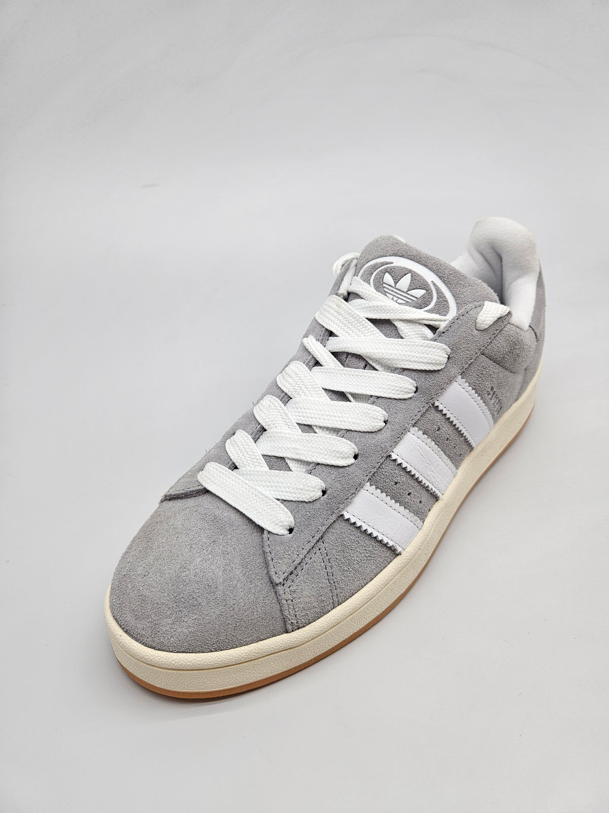 ADIDAS NOVI ORIGINAL PATIKI BR 46