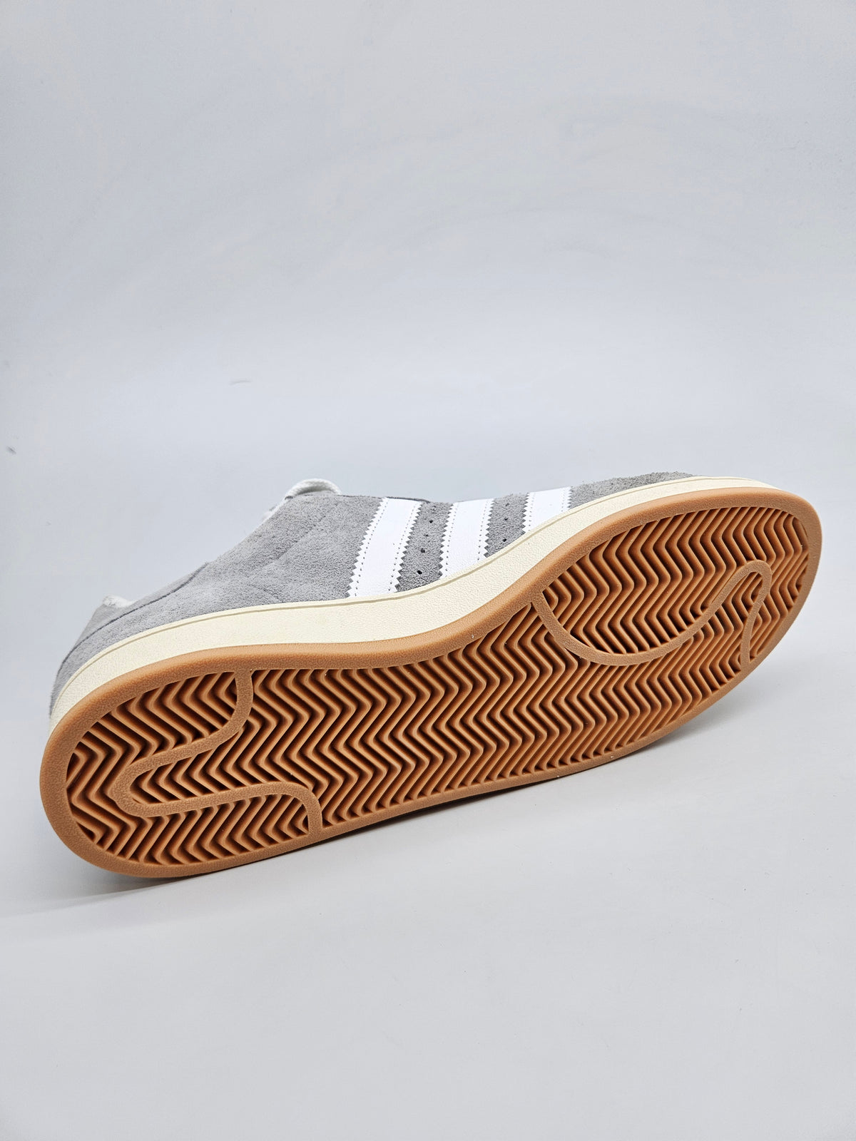 ADIDAS NOVI ORIGINAL PATIKI BR 46
