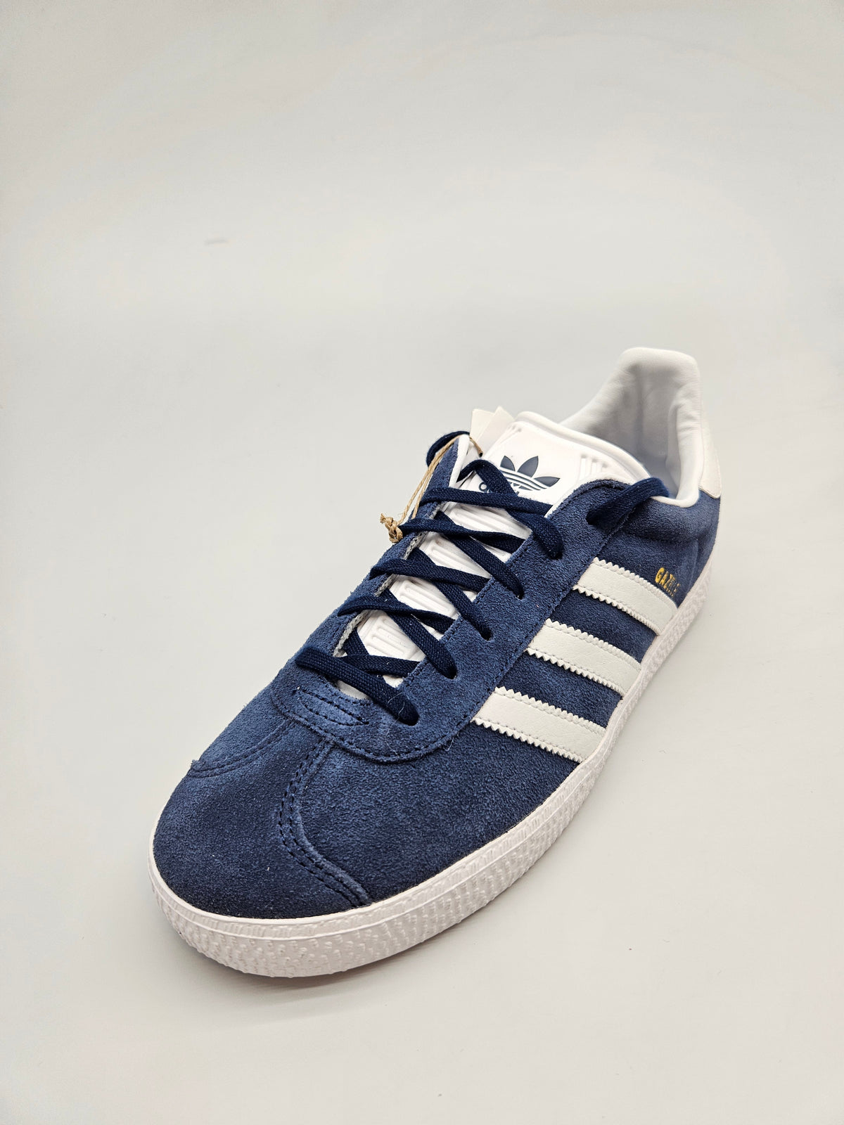 ADIDAS NOVI ORIGINAL PATIKI BR 38.5