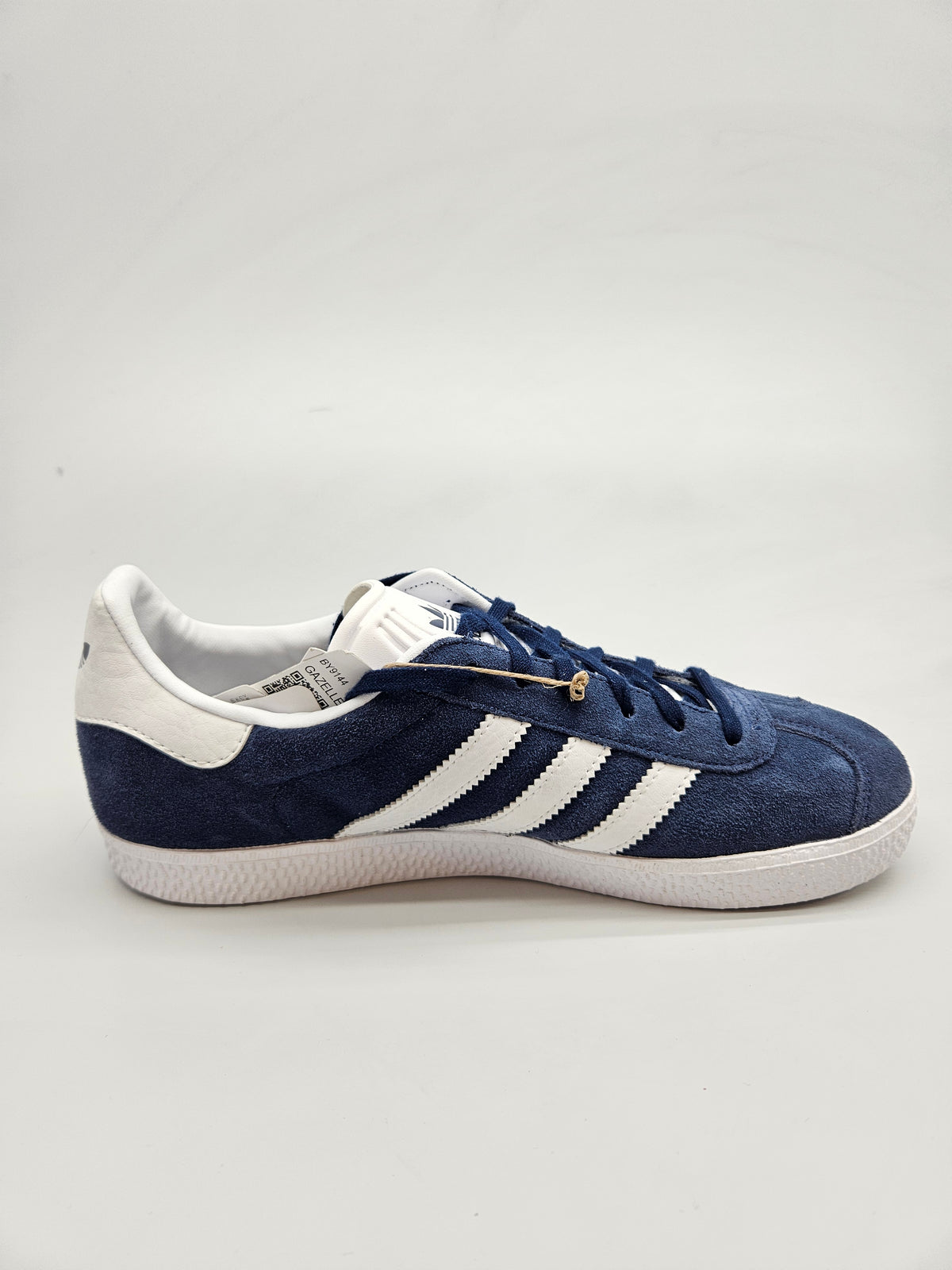 ADIDAS NOVI ORIGINAL PATIKI BR 38.5
