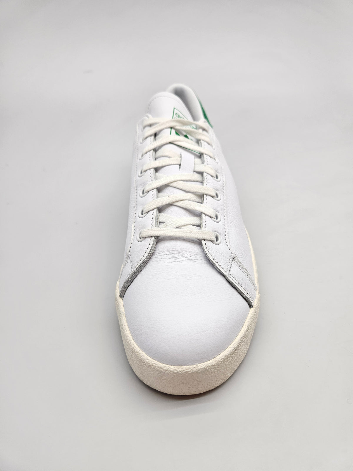 ADIDAS NOVI ORIGINAL PATIKI BR 44