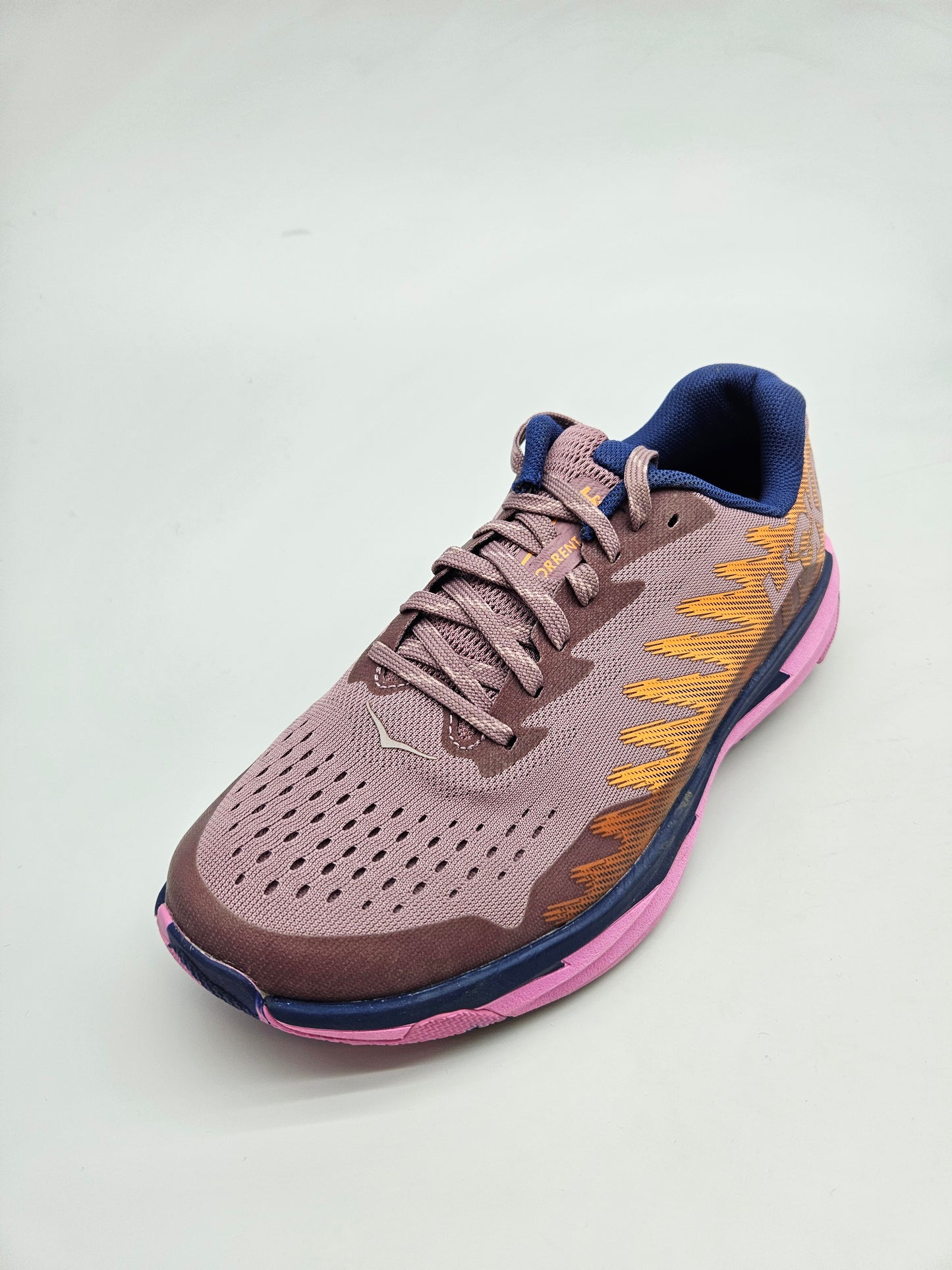 HOKA NOVI ORIGINAL PATIKI BR 38.5