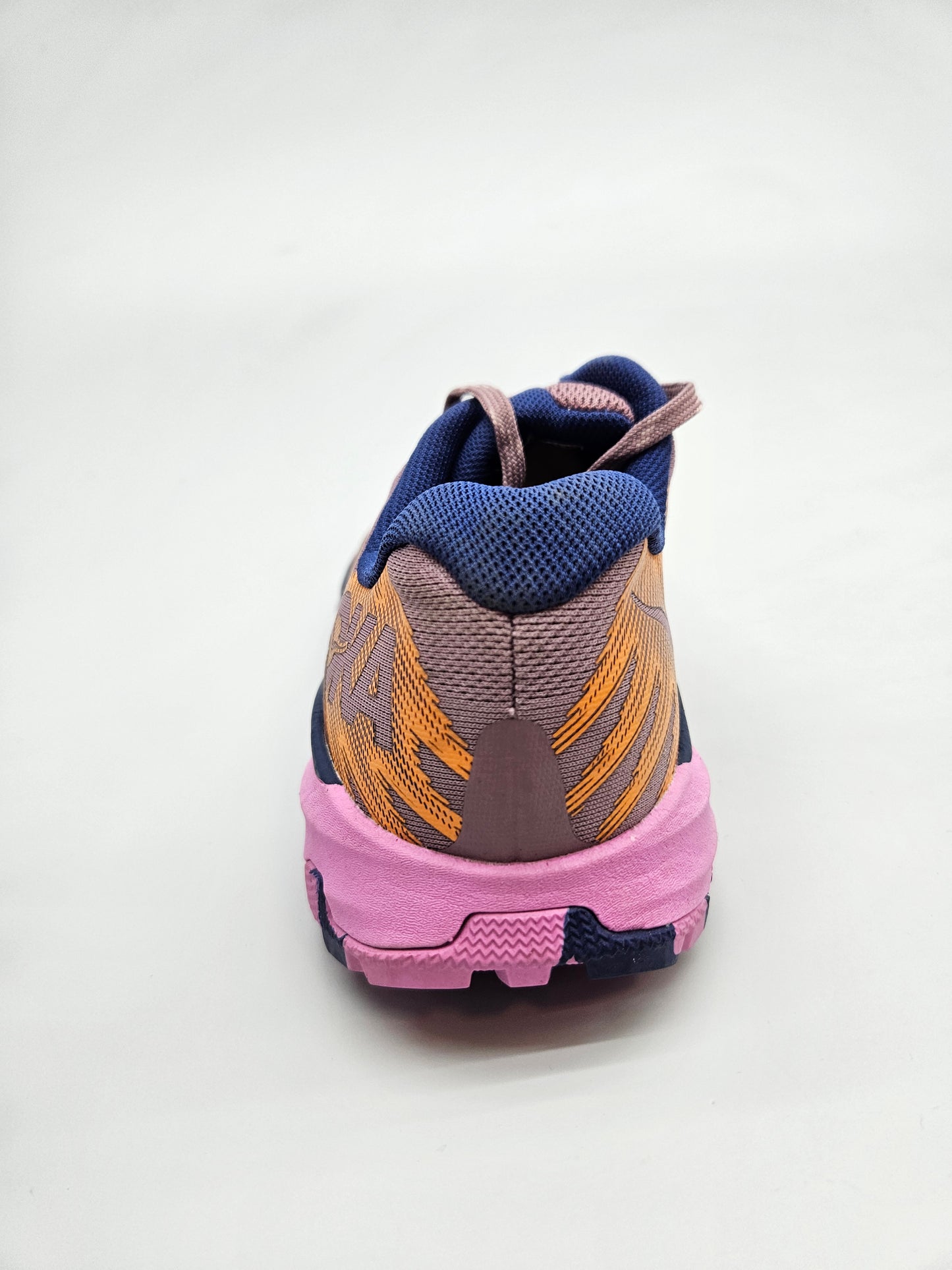 HOKA NOVI ORIGINAL PATIKI BR 38.5