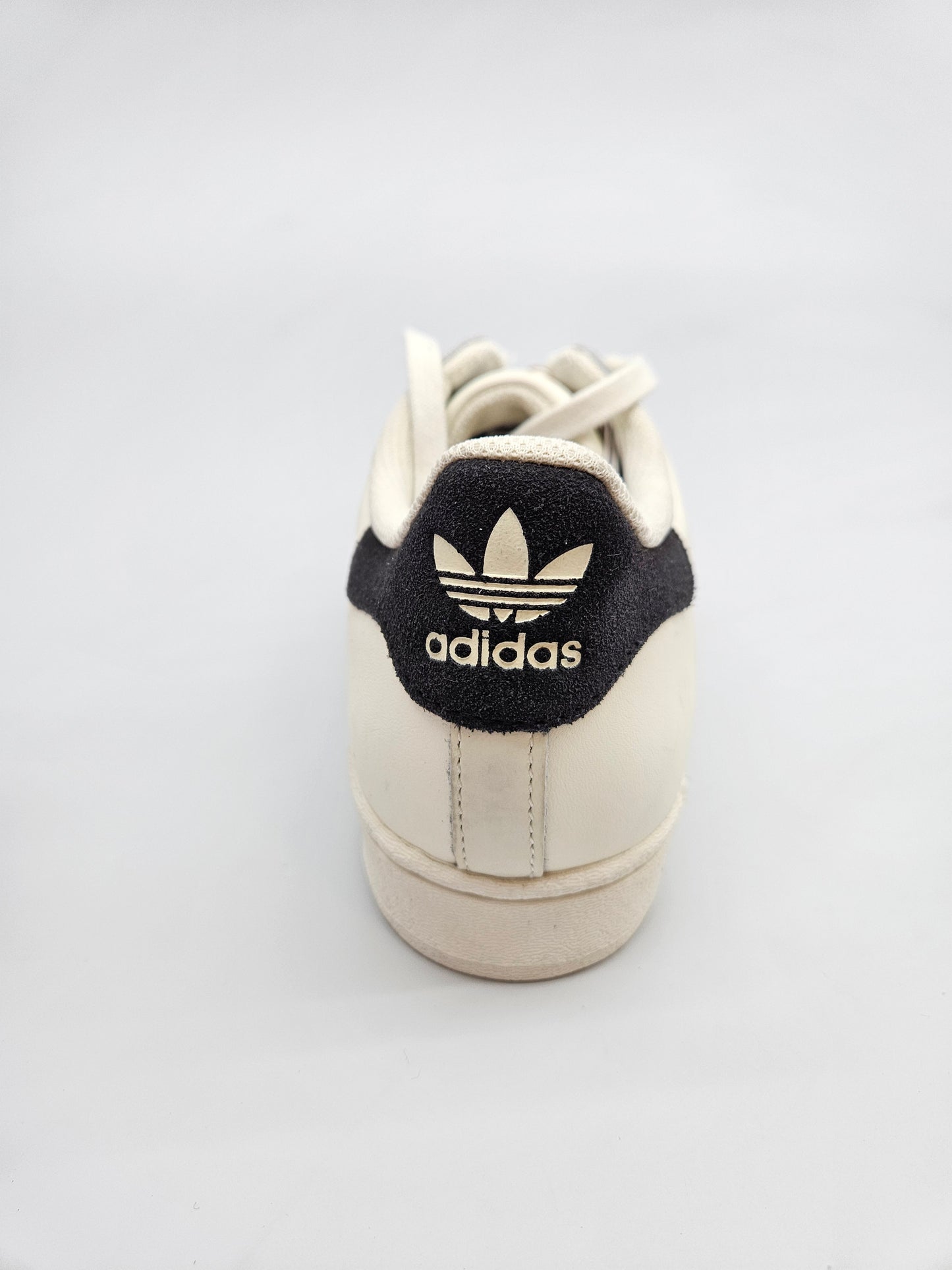 ADIDAS SUPERSTAR NOVI ORIGINAL PATIKI BR 39