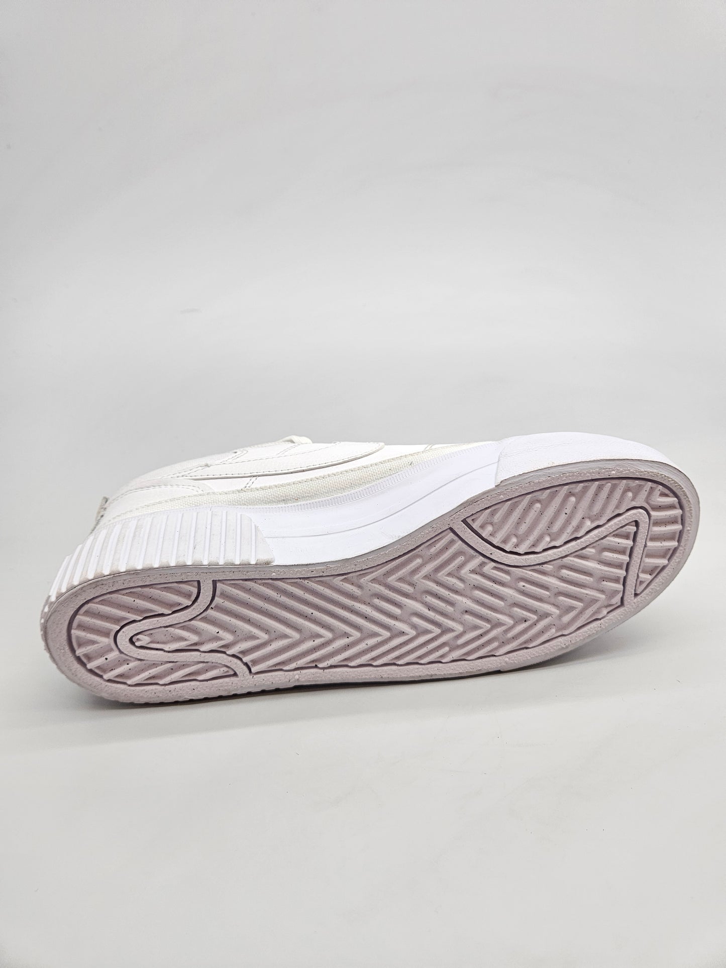 NIKE NOVI ORIGINAL PATIKI BR 37.5