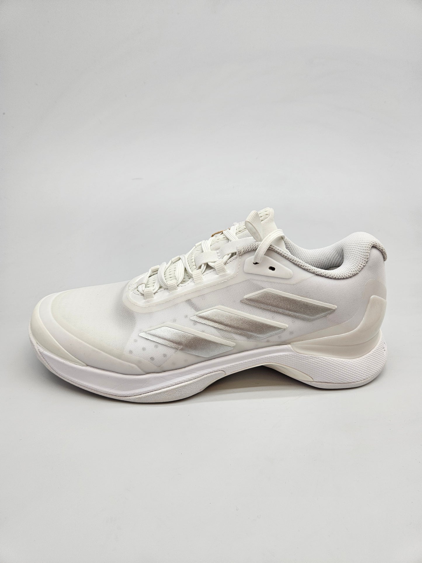 ADIDAS NOVI ORIGINAL PATIKI BR 40