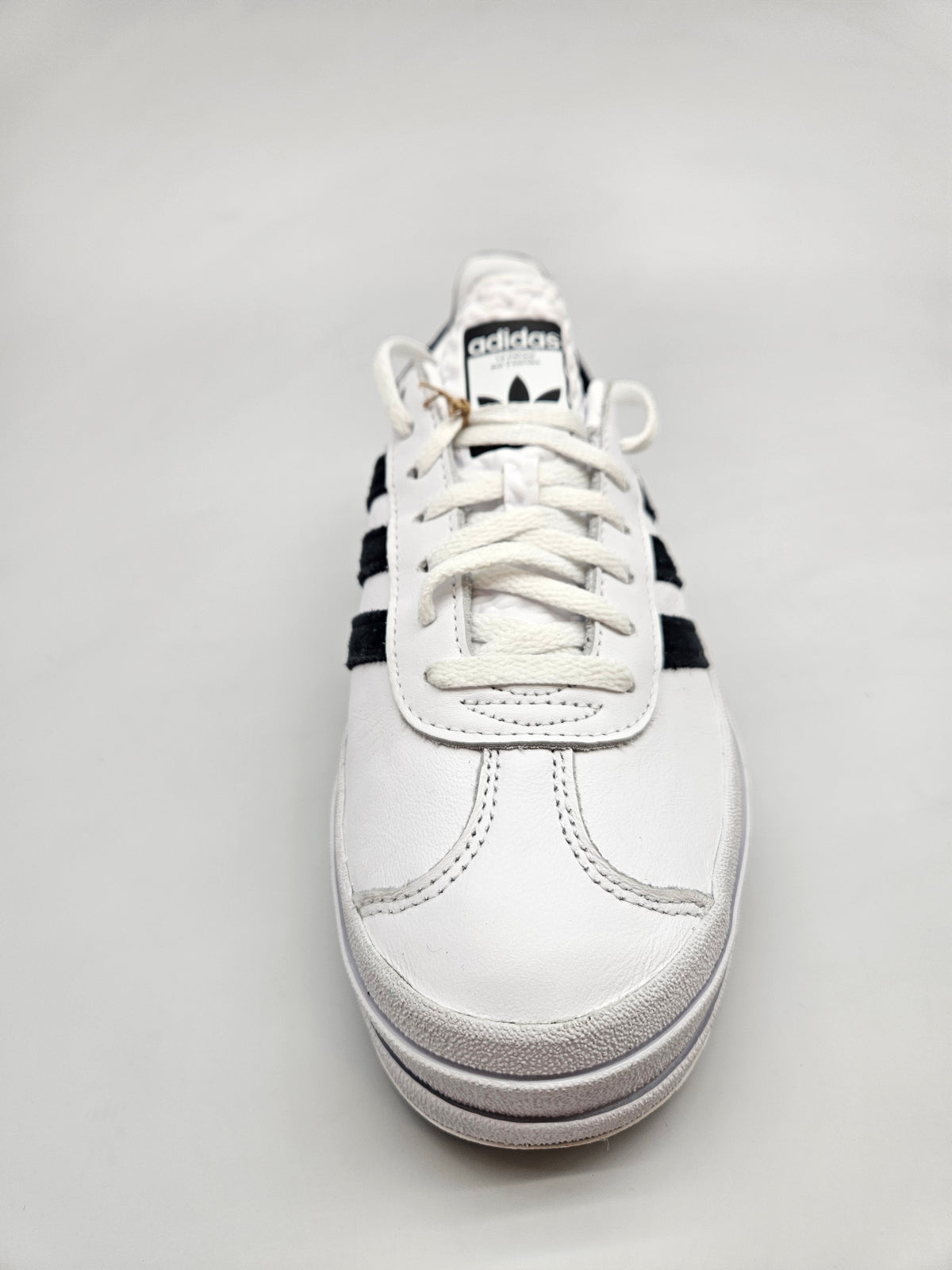 ADIDAS GAZZELE NOVI ORIGINAL PATIKI BR 39