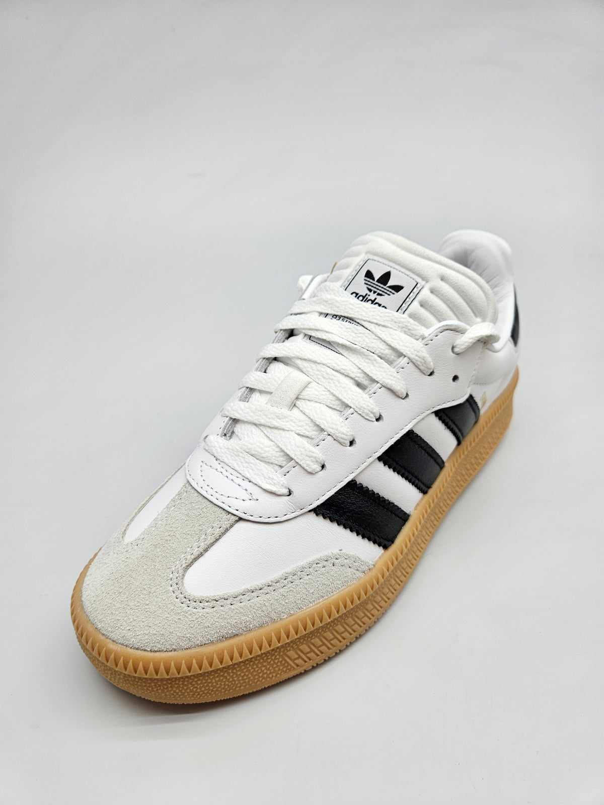 ADIDAS NOVI ORIGINAL PATIKI BR 40