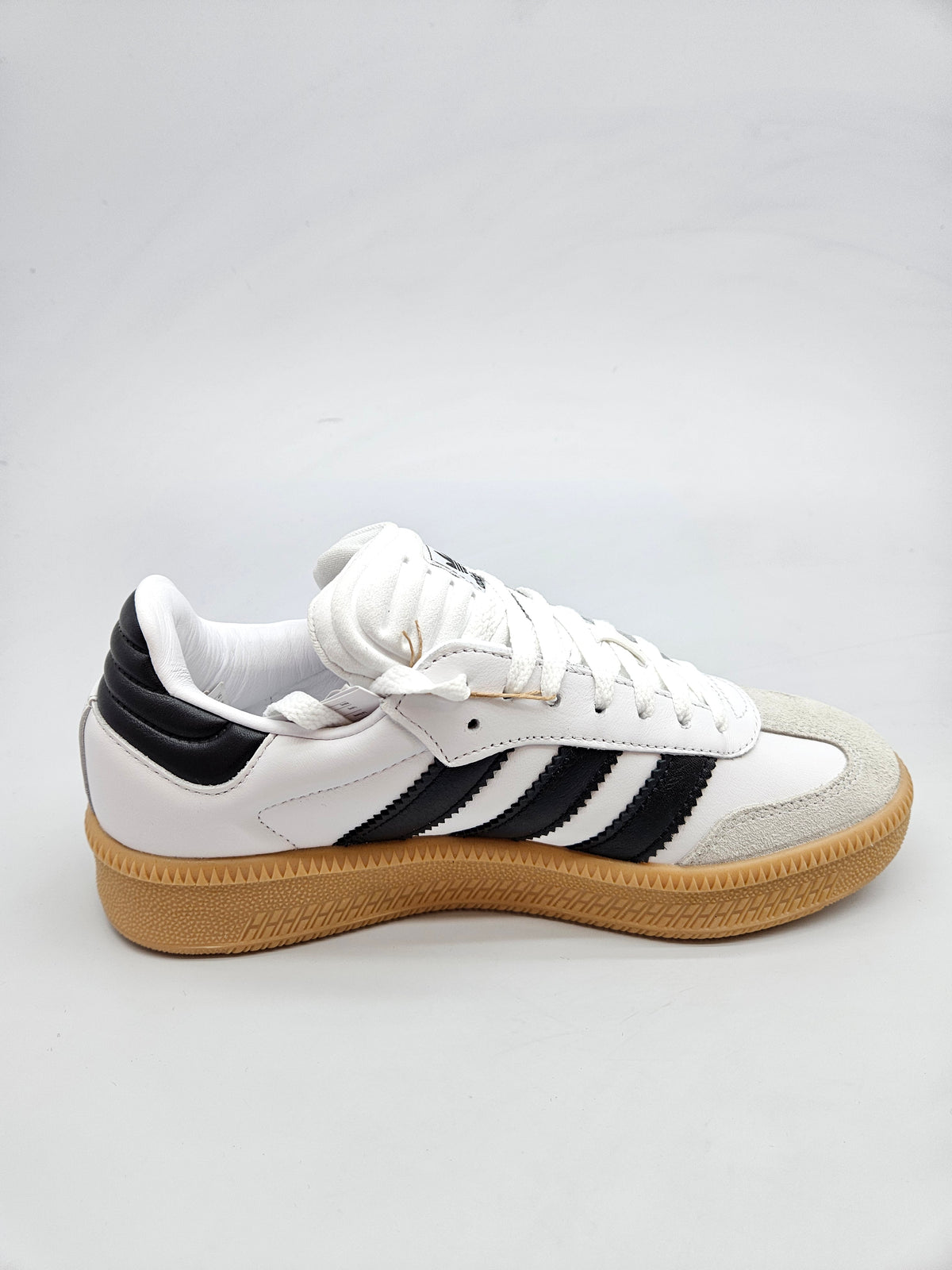 ADIDAS NOVI ORIGINAL PATIKI BR 40