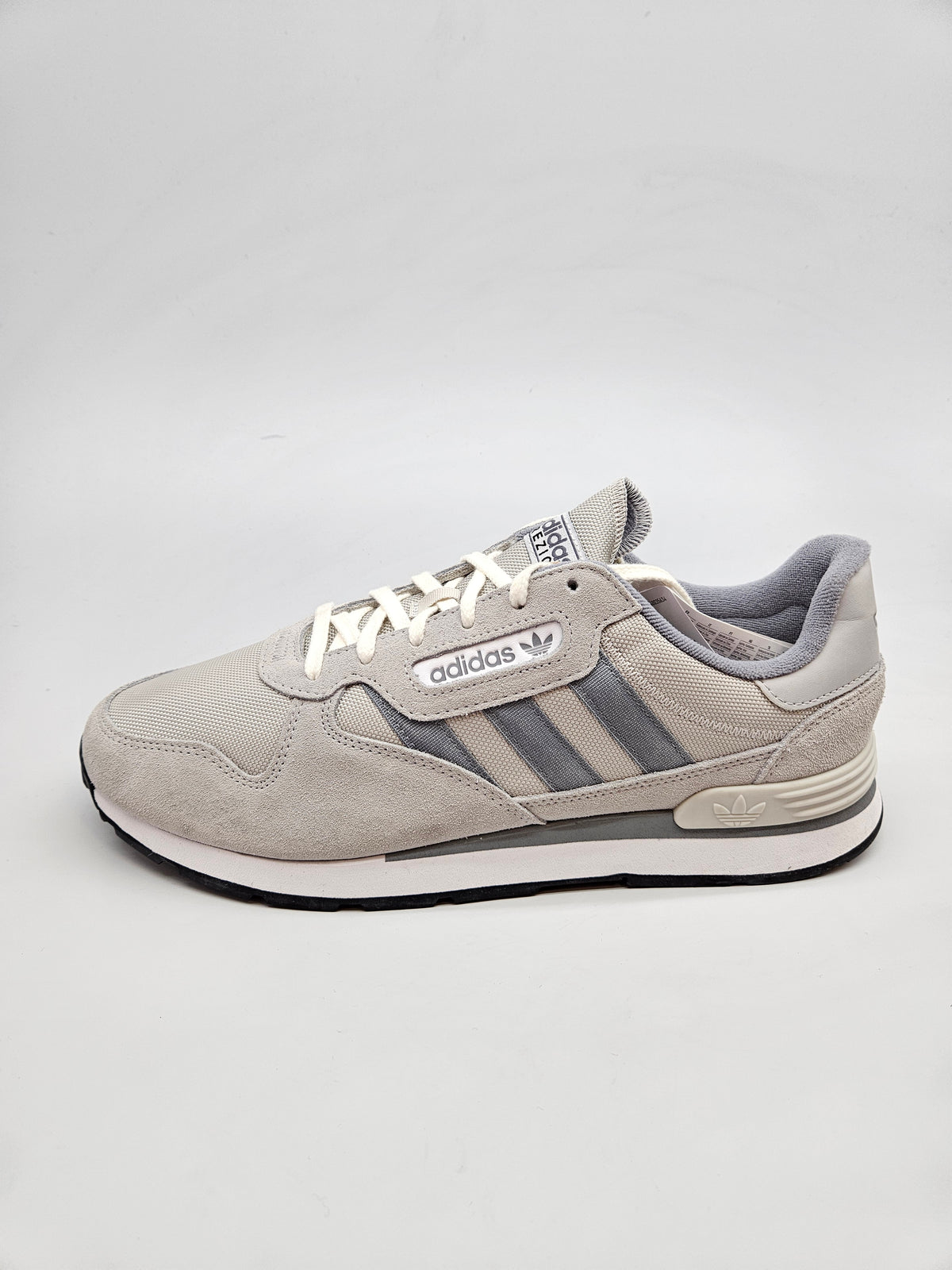 ADIDAS NOVI ORIGINAL PATIKI BR 46