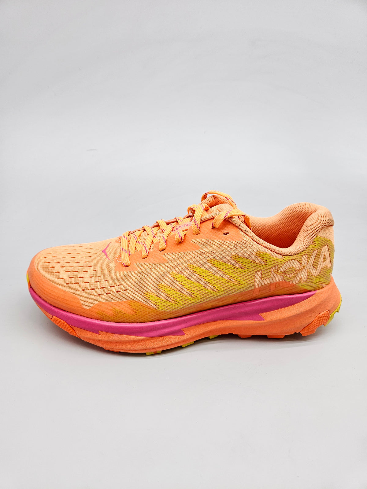 HOKA NOVI ORIGINAL PATIKI BR 38.5