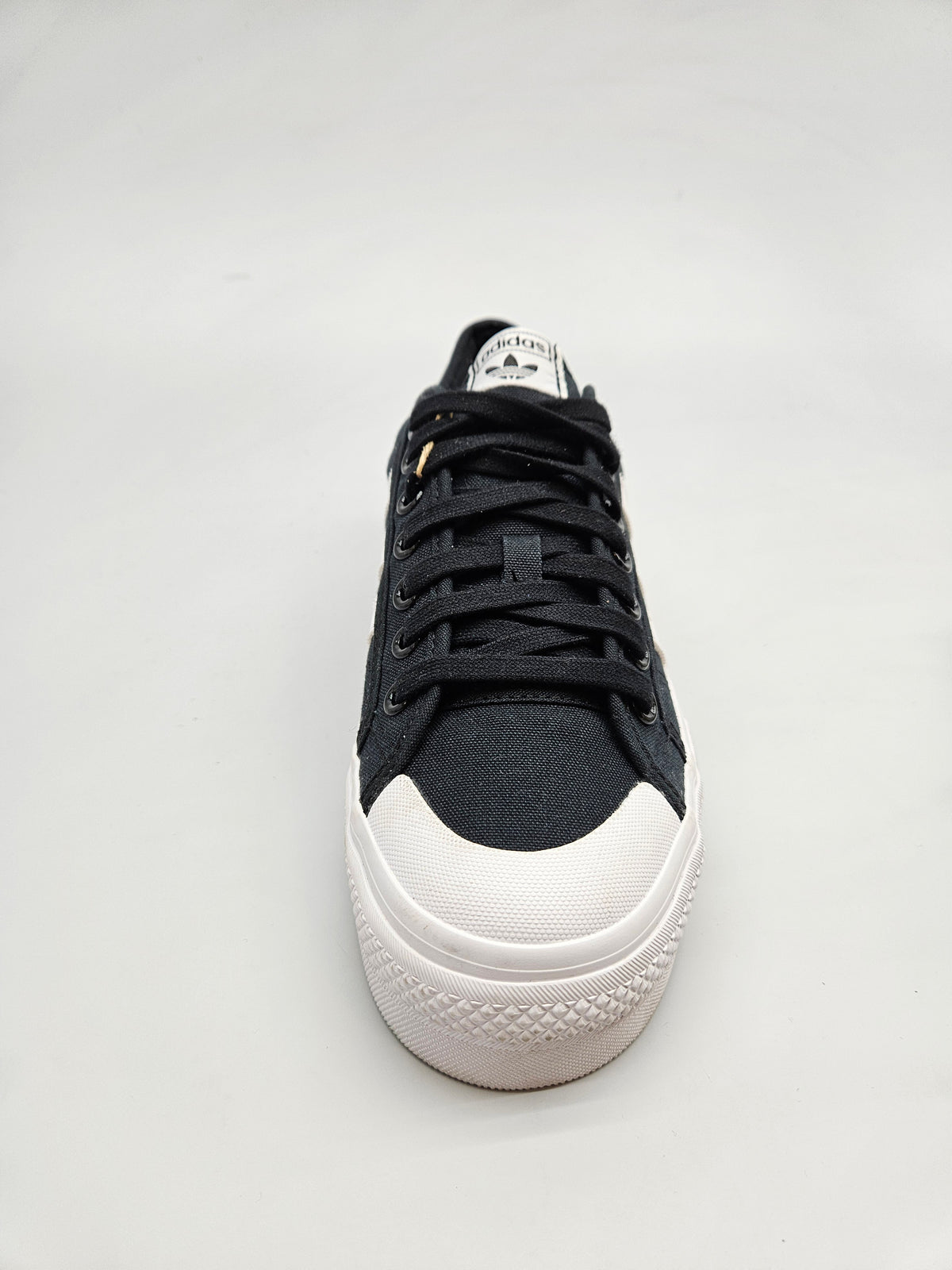 ADIDAS NOVI ORIGINAL PATIKI BR 42