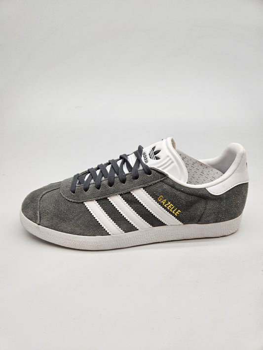 ADIDAS NOVI ORIGINAL PATIKI BR 39