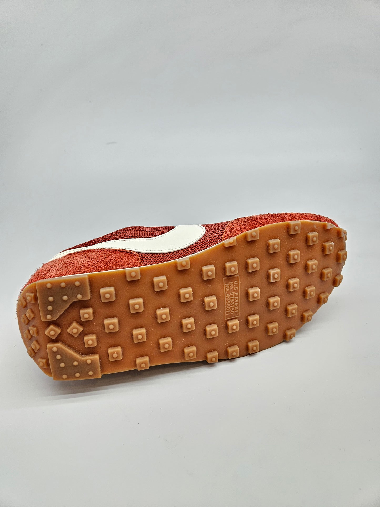 NIKE NOVI ORIGINAL PATIKI BR 38.5