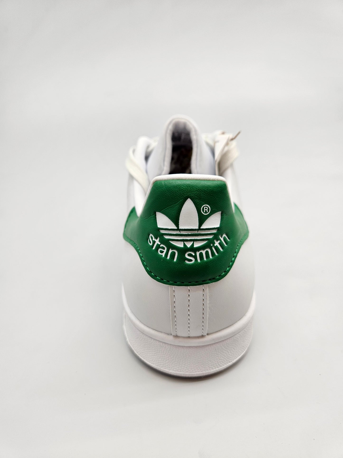 ADIDAS NOVI ORIGINAL PATIKI BR 43