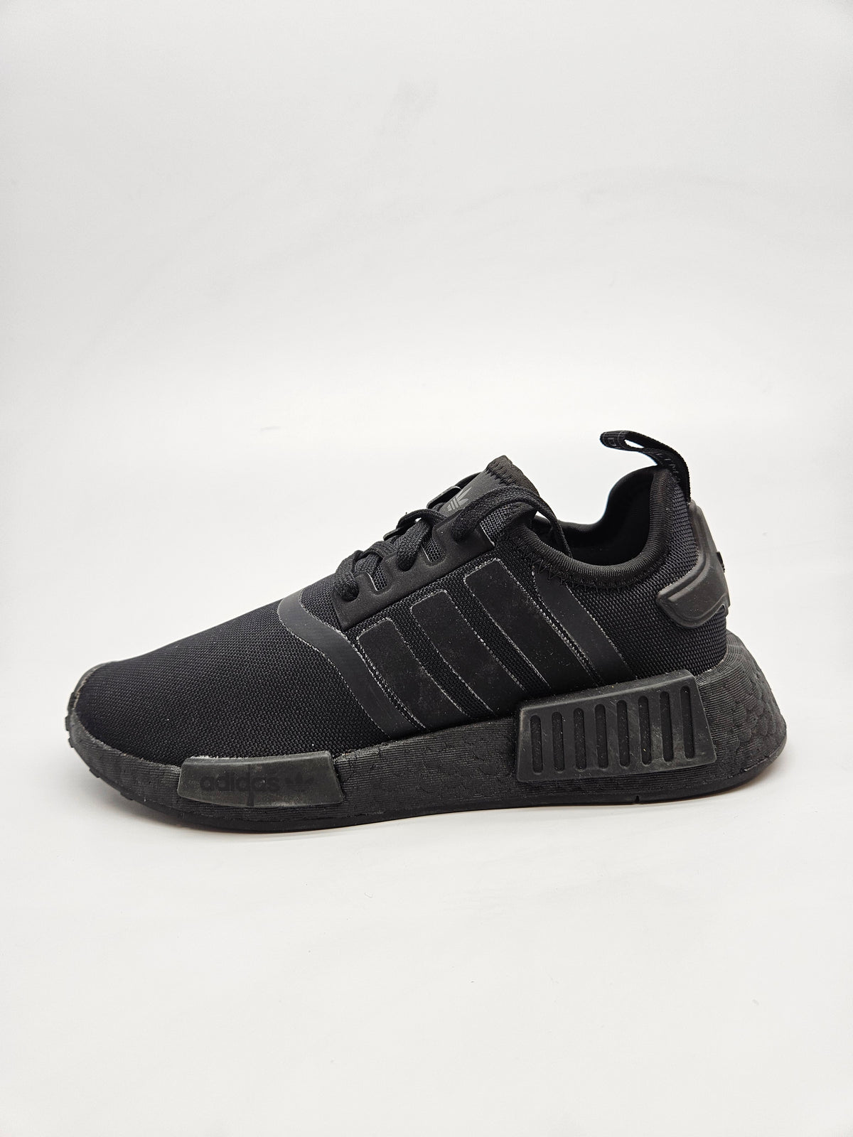 ADIDAS NOVI ORIGINAL PATIKI BR 37