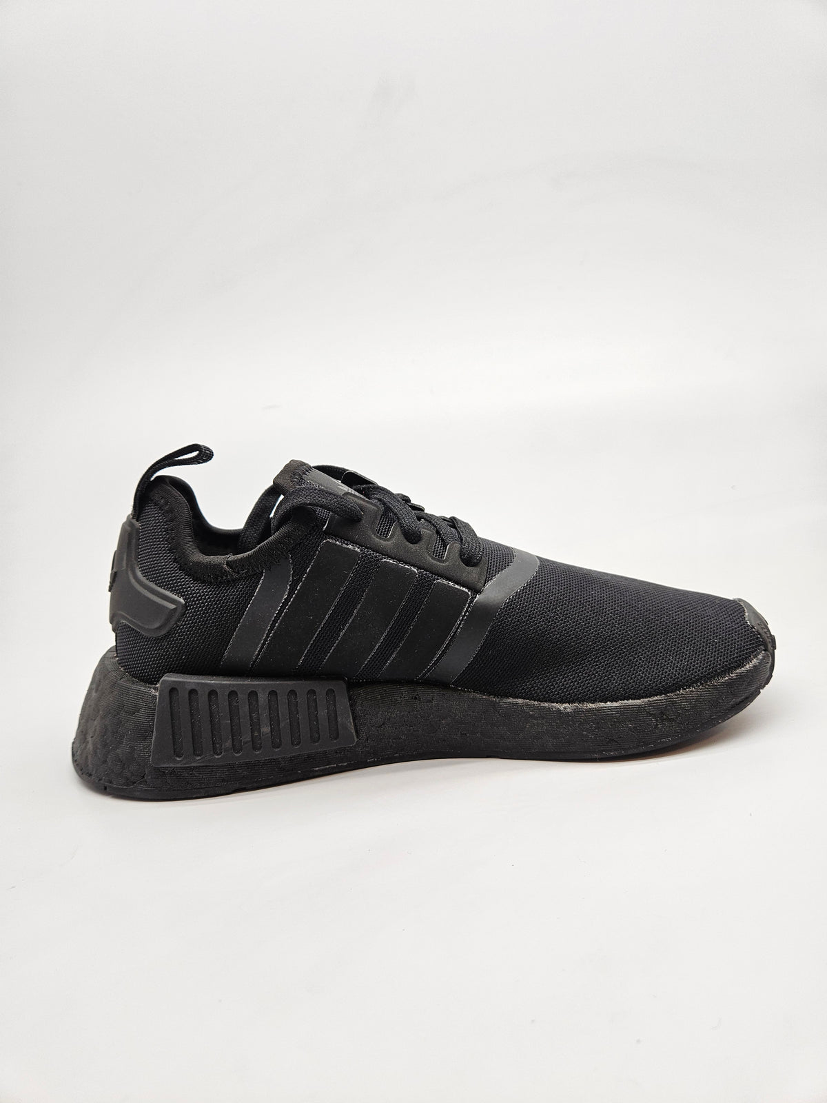 ADIDAS NOVI ORIGINAL PATIKI BR 37
