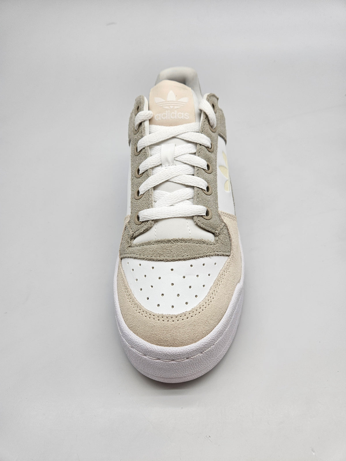 ADIDAS NOVI ORIGINAL PATIKI BR 39