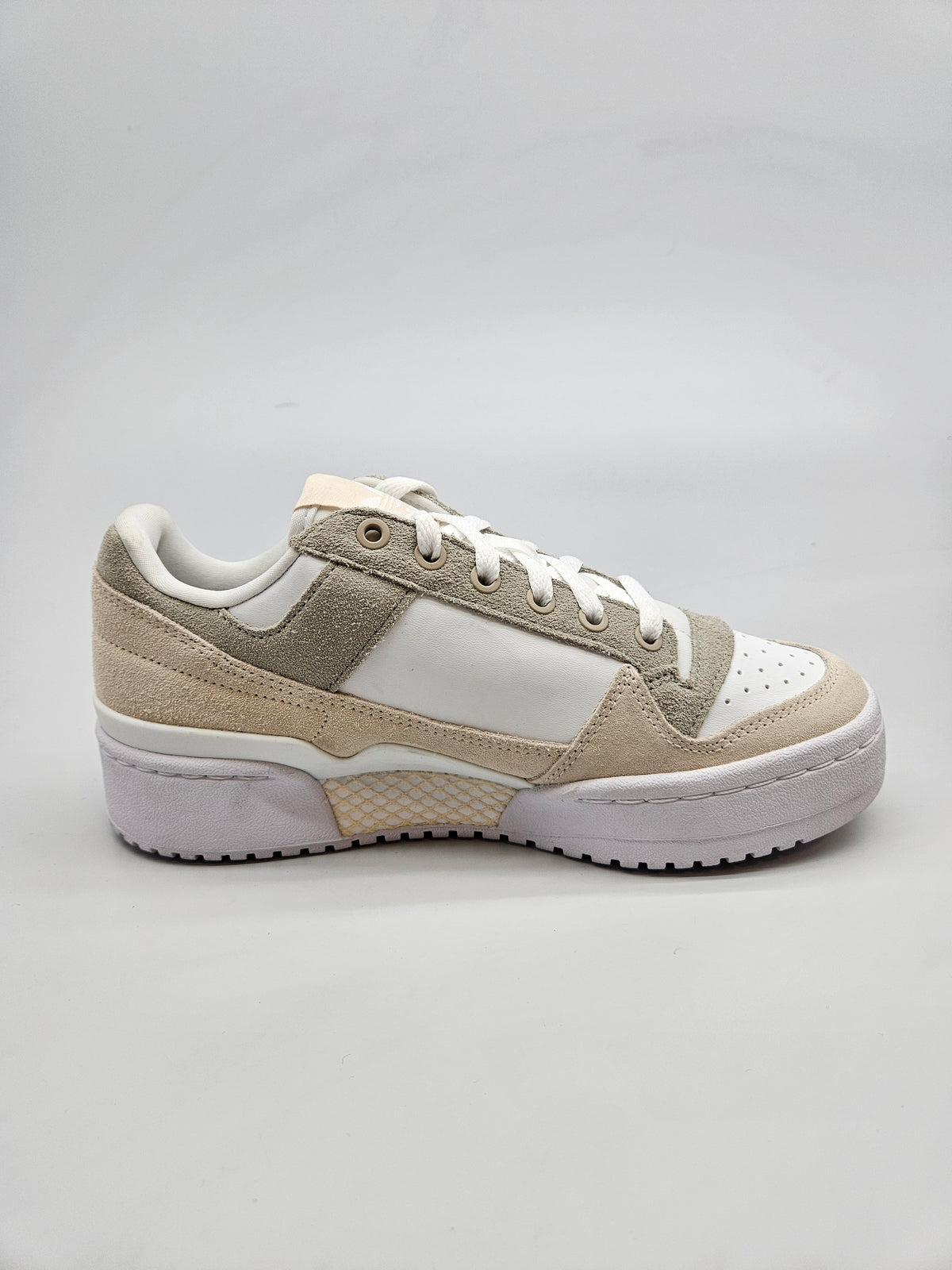 ADIDAS NOVI ORIGINAL PATIKI BR 39
