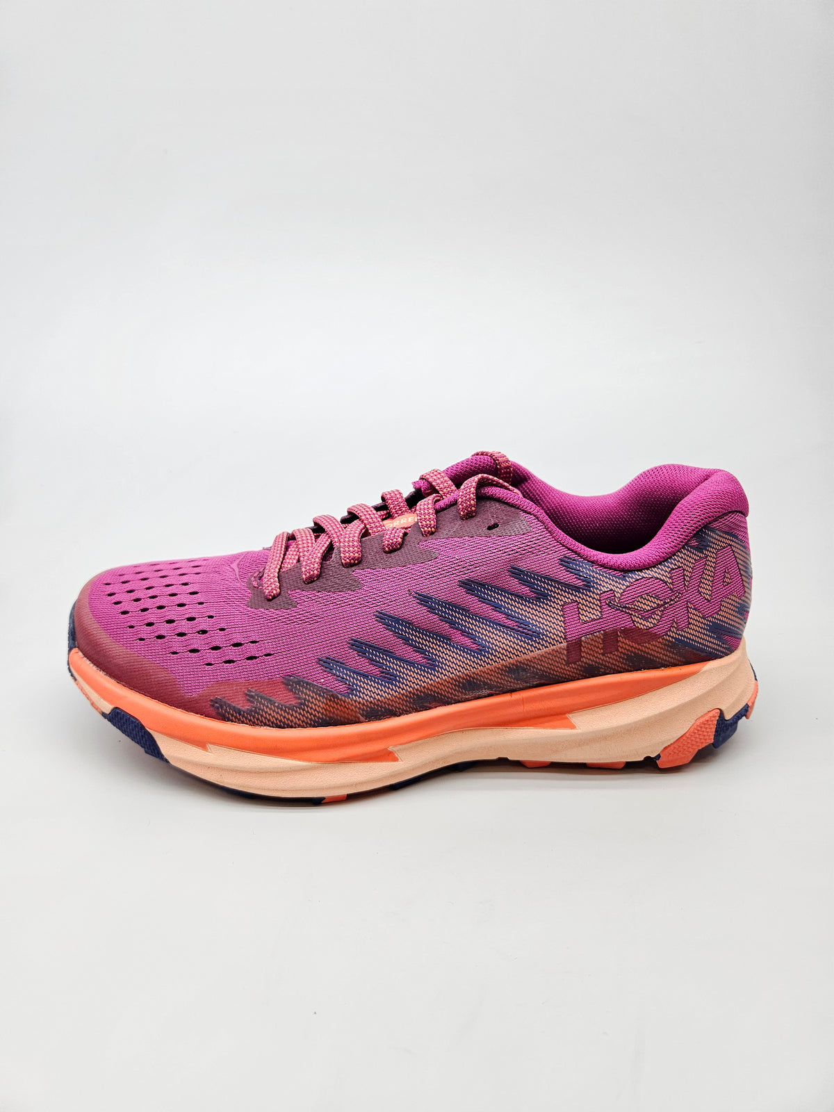 HOKA NOVI ORIGINAL PATIKI BR 38.5