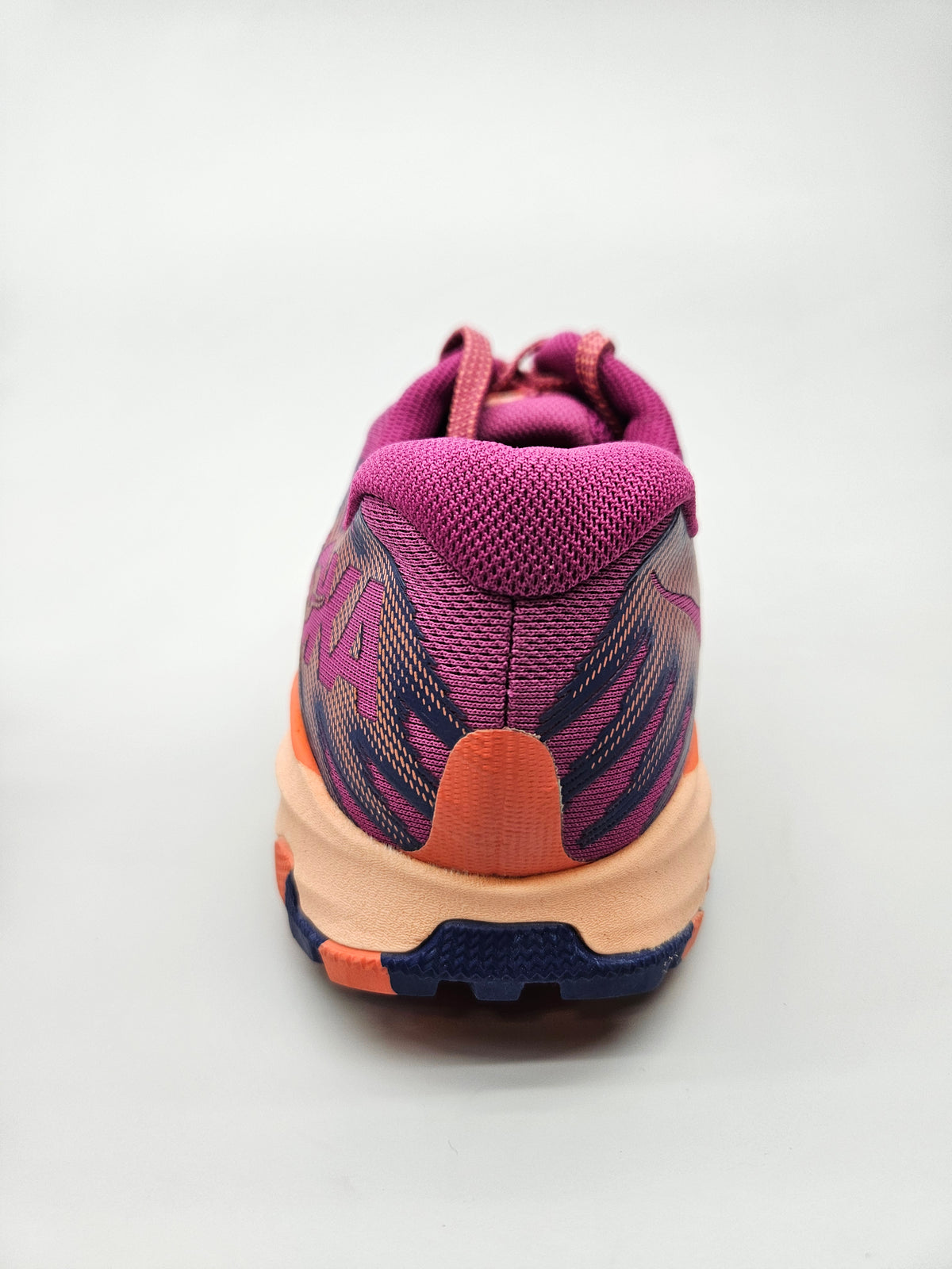 HOKA NOVI ORIGINAL PATIKI BR 38.5