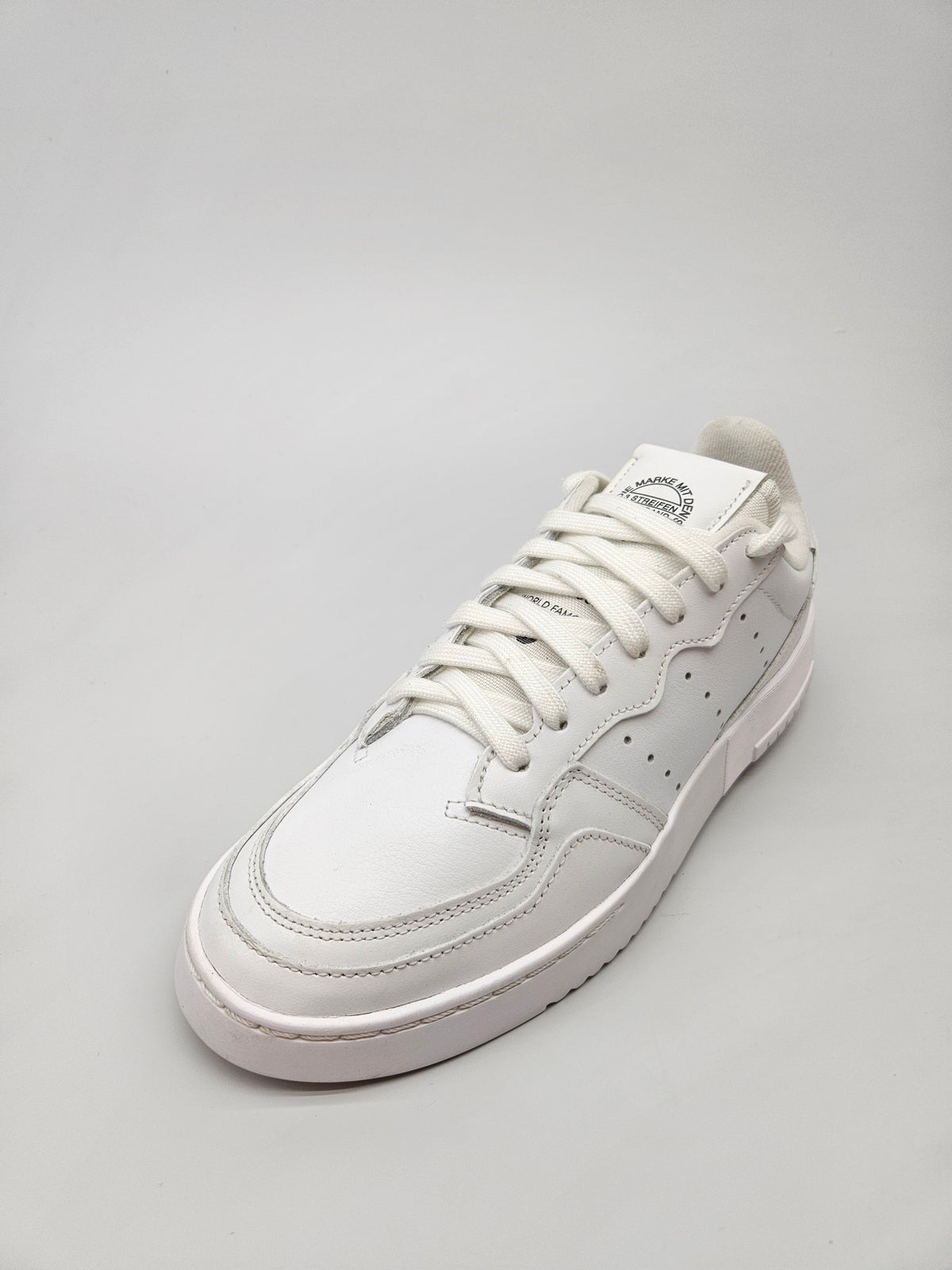 ADIDAS NOVI ORIGINAL PATIKI BR 40