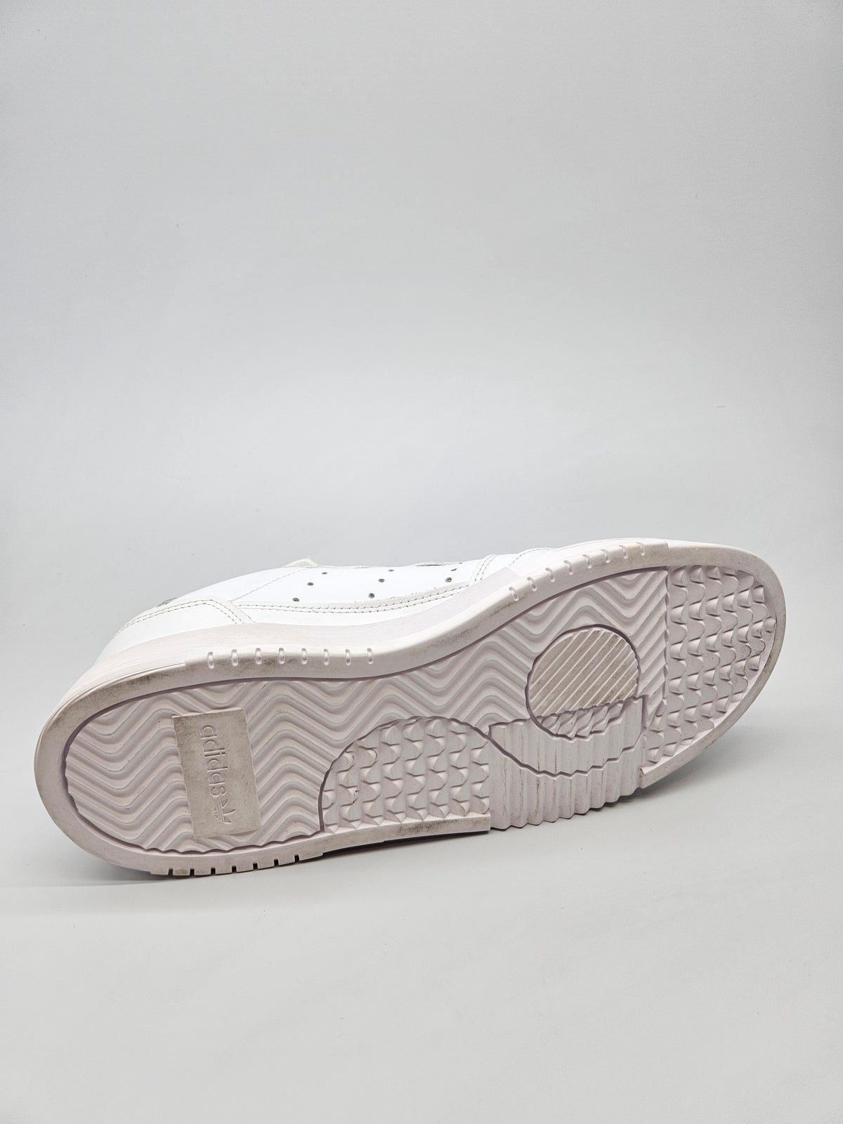 ADIDAS NOVI ORIGINAL PATIKI BR 40