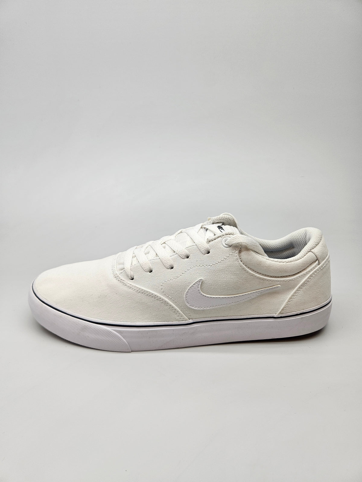 NIKE NOVI ORIGINAL PATIKI BR 45
