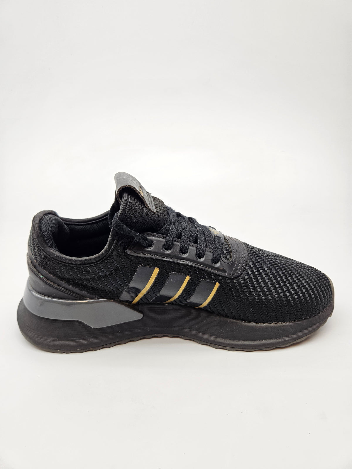 ADIDAS ORIGINAL PATIKI BR 40.5