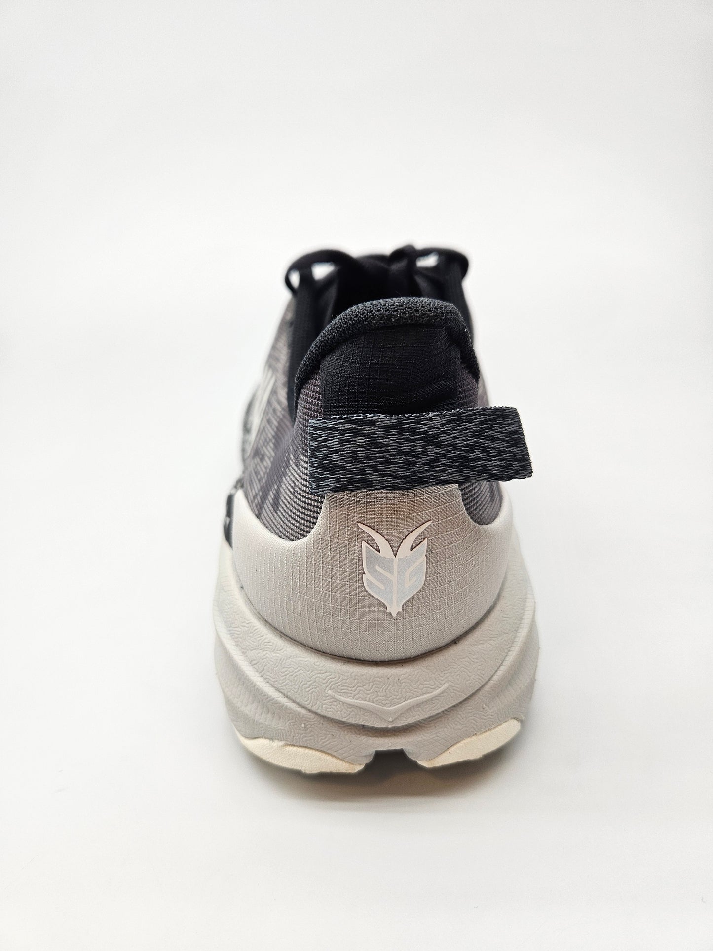 HOKA VIBRAM ORIGINAL VODOOTPORNI BR 47