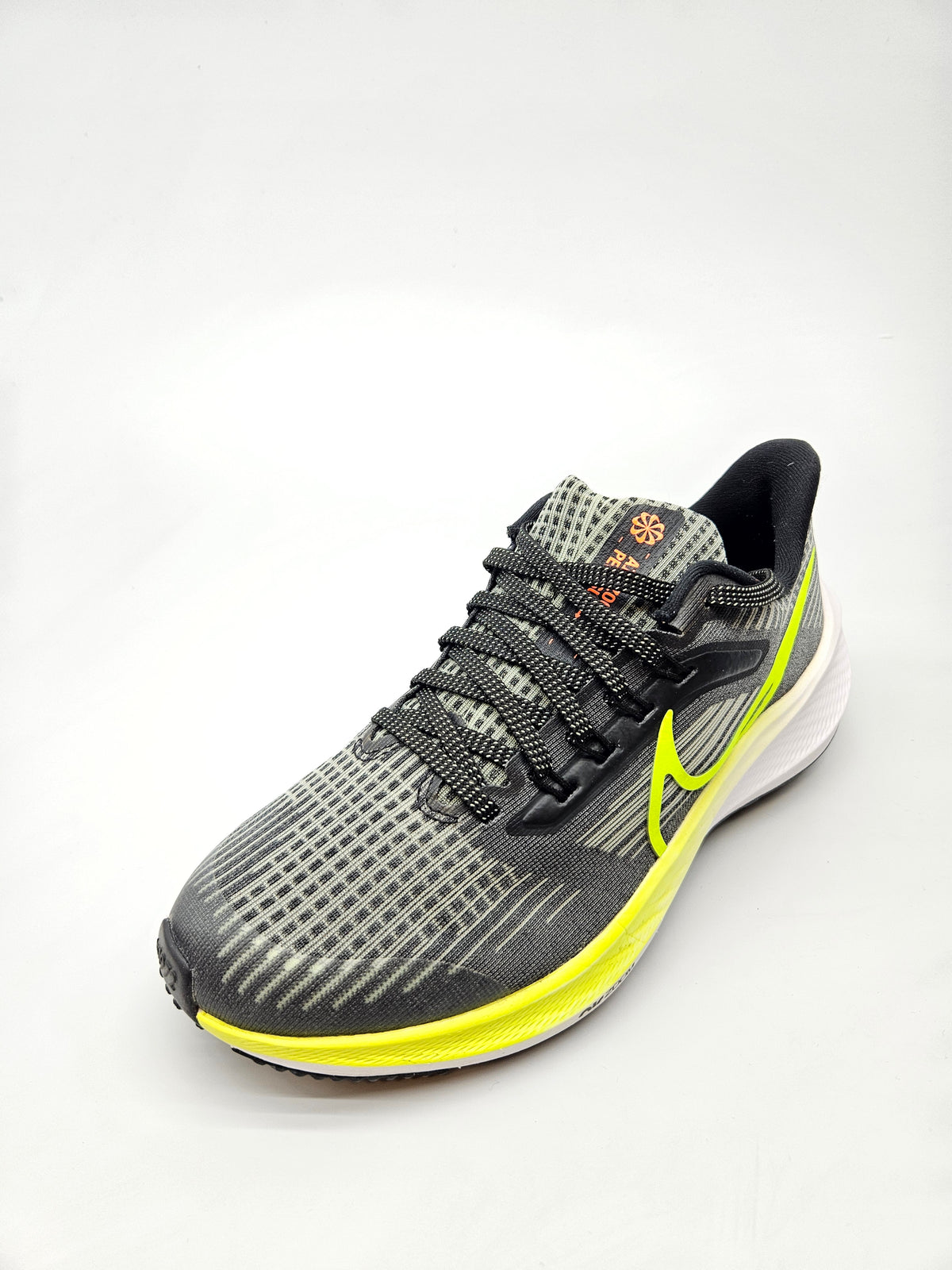 NIKE ORIGINAL PATIKI BR 37.5