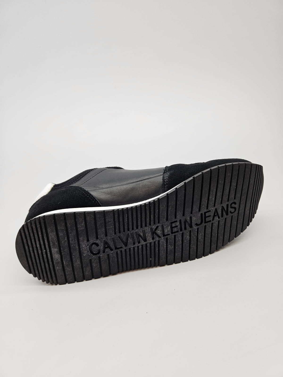 CALVIN KLEIN NOVI ORIGINAL PATIKI BR 39