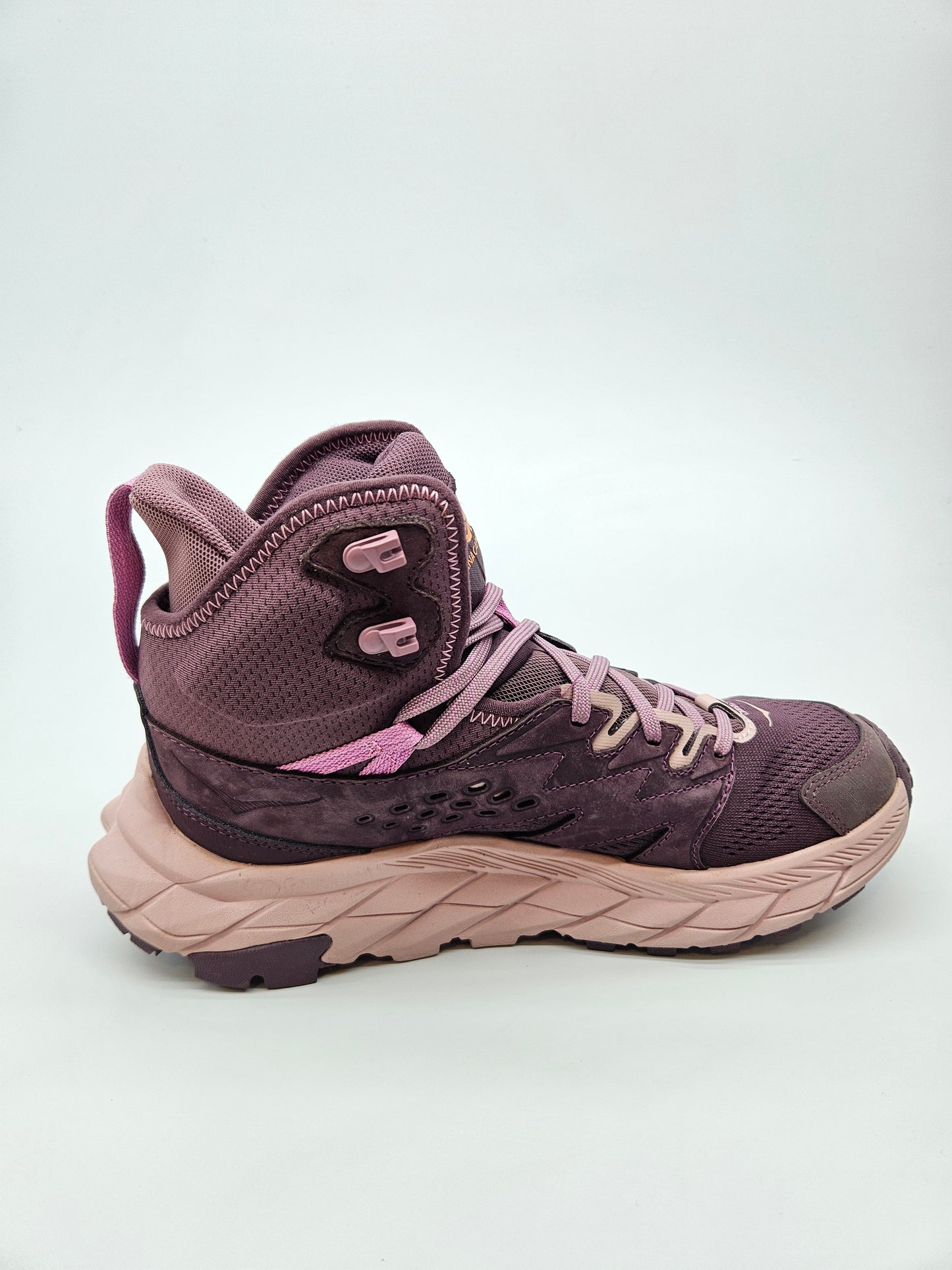 HOKA NOVI ORIGINAL PATIKI BR 38.5