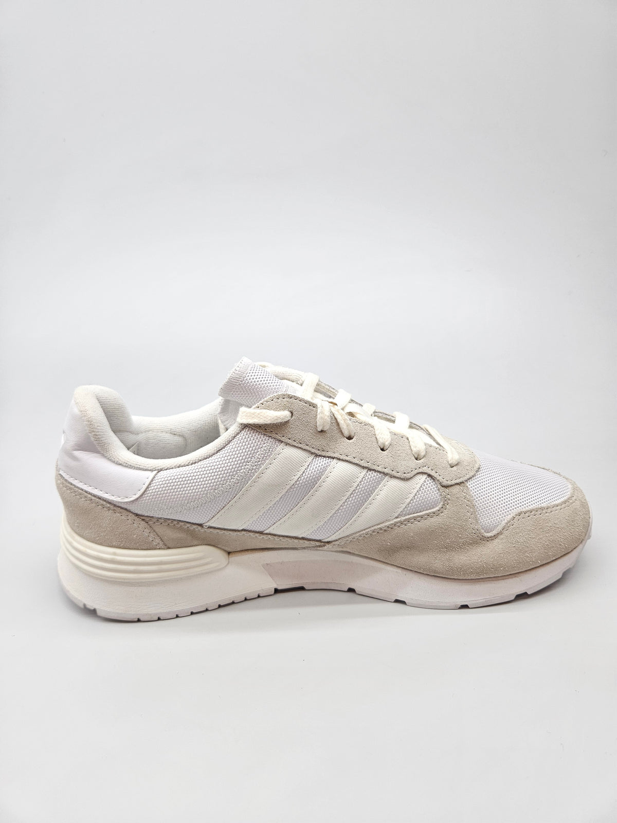 ADIDAS NOVI ORIGINAL PATIKI BR 40.5